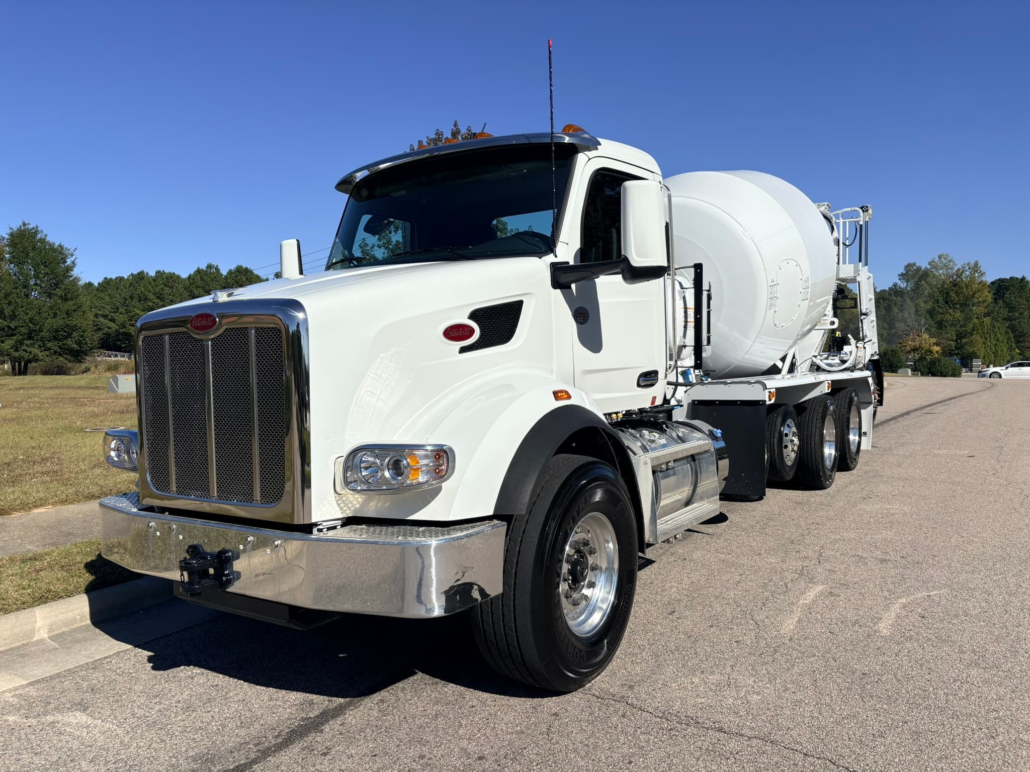 2025 PETERBILT 567