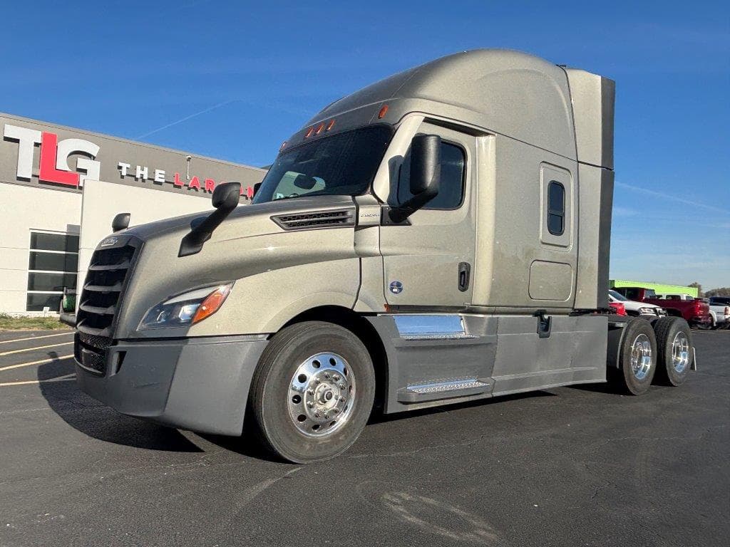 2023 FREIGHTLINER CASCADIA 126