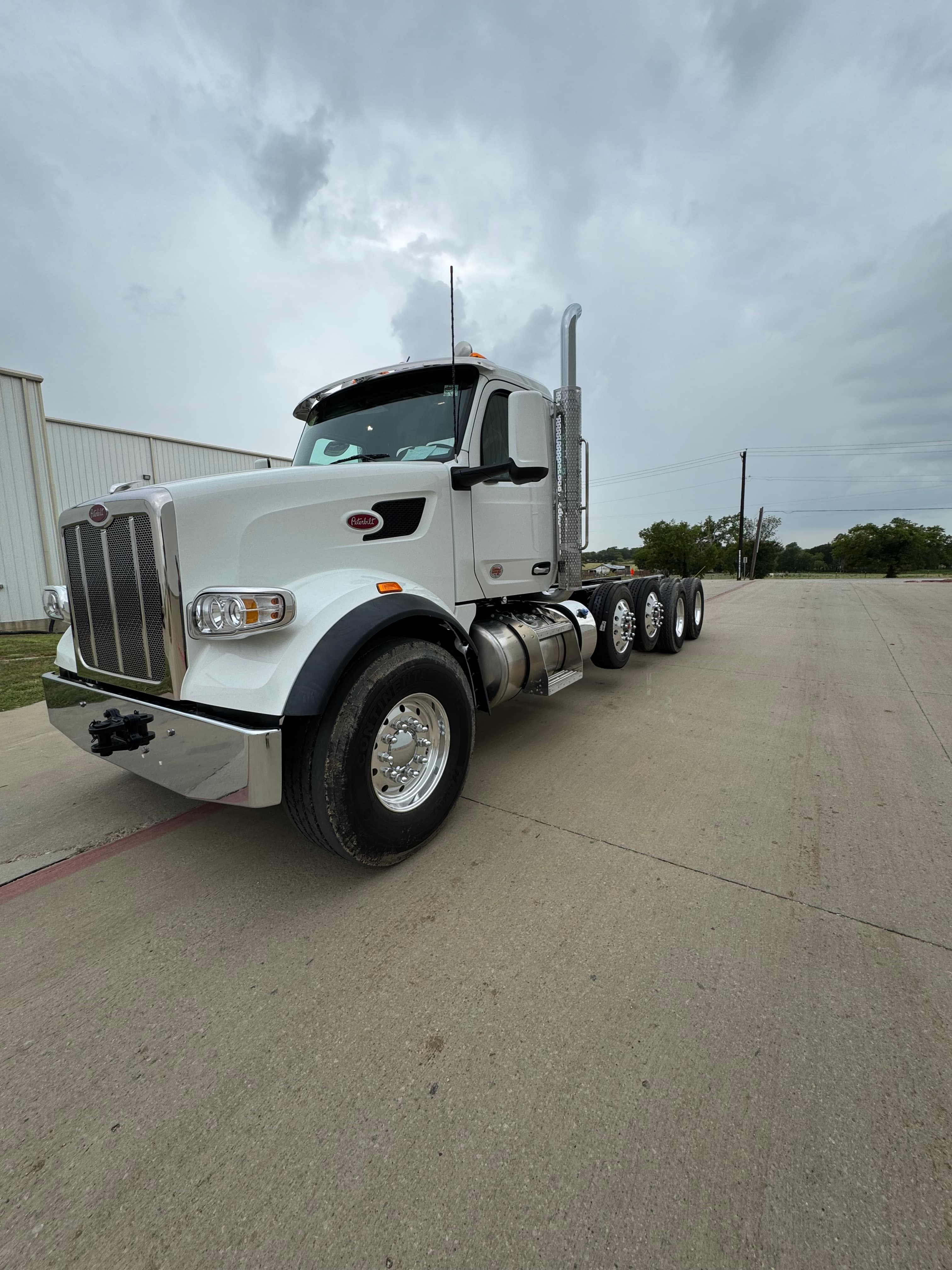 2026 PETERBILT 567