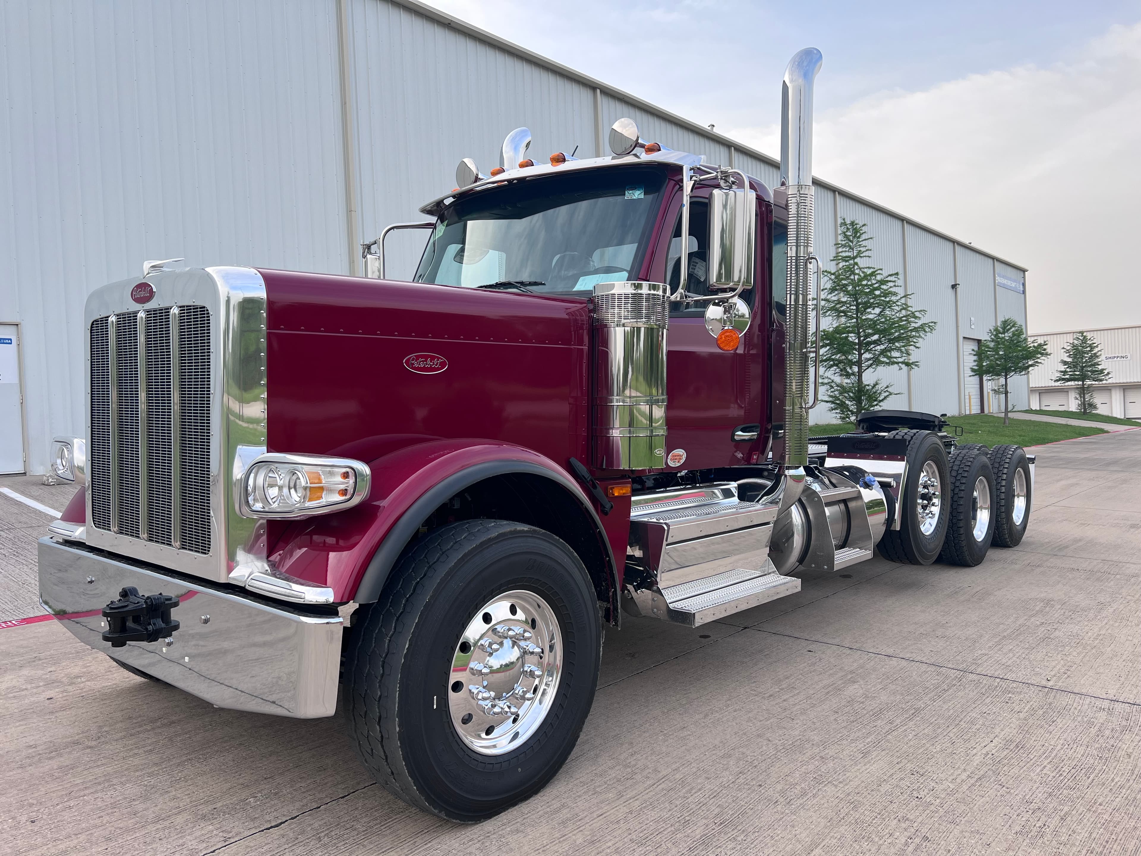 2026 PETERBILT 589