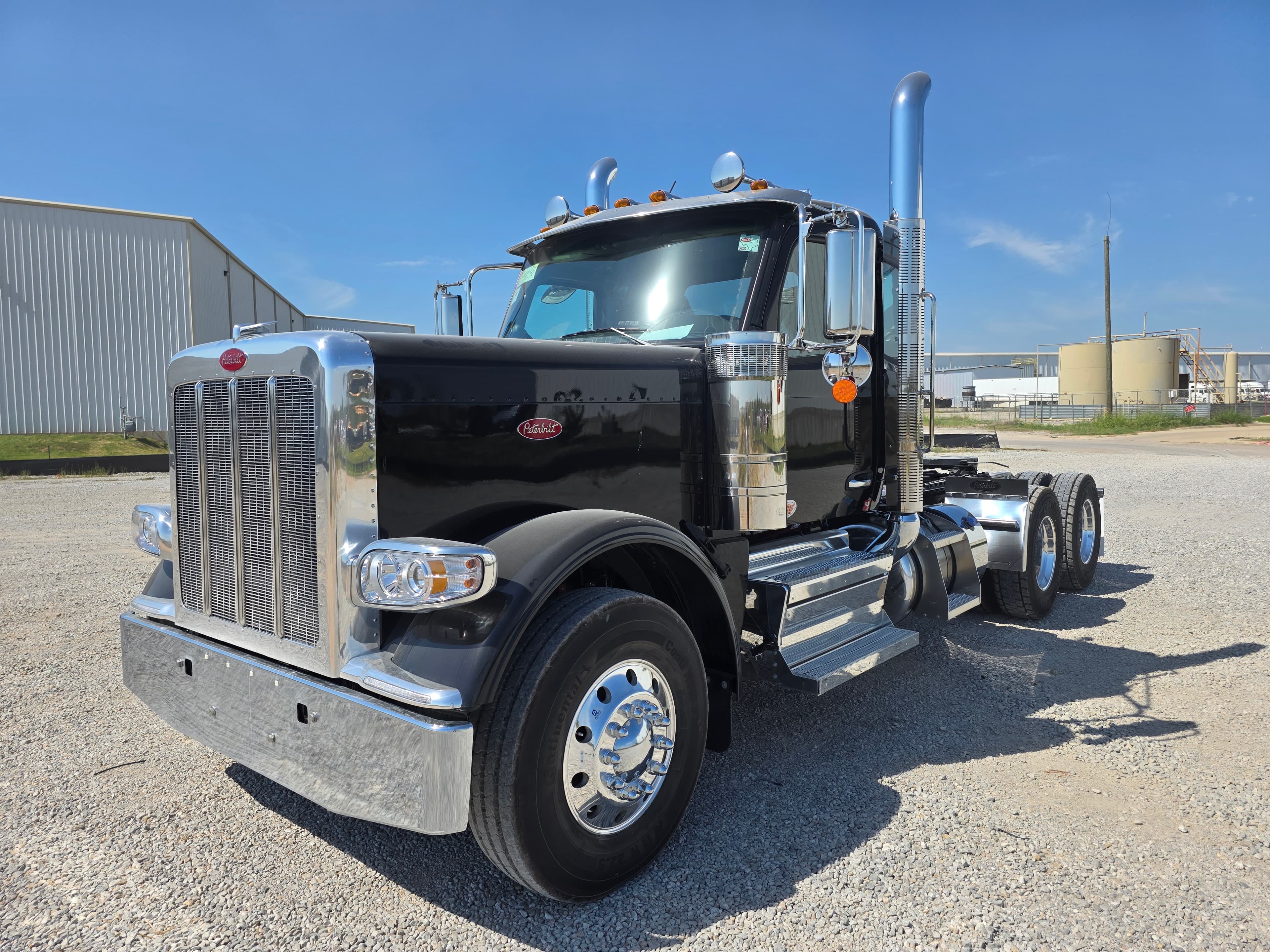 2026 PETERBILT 589