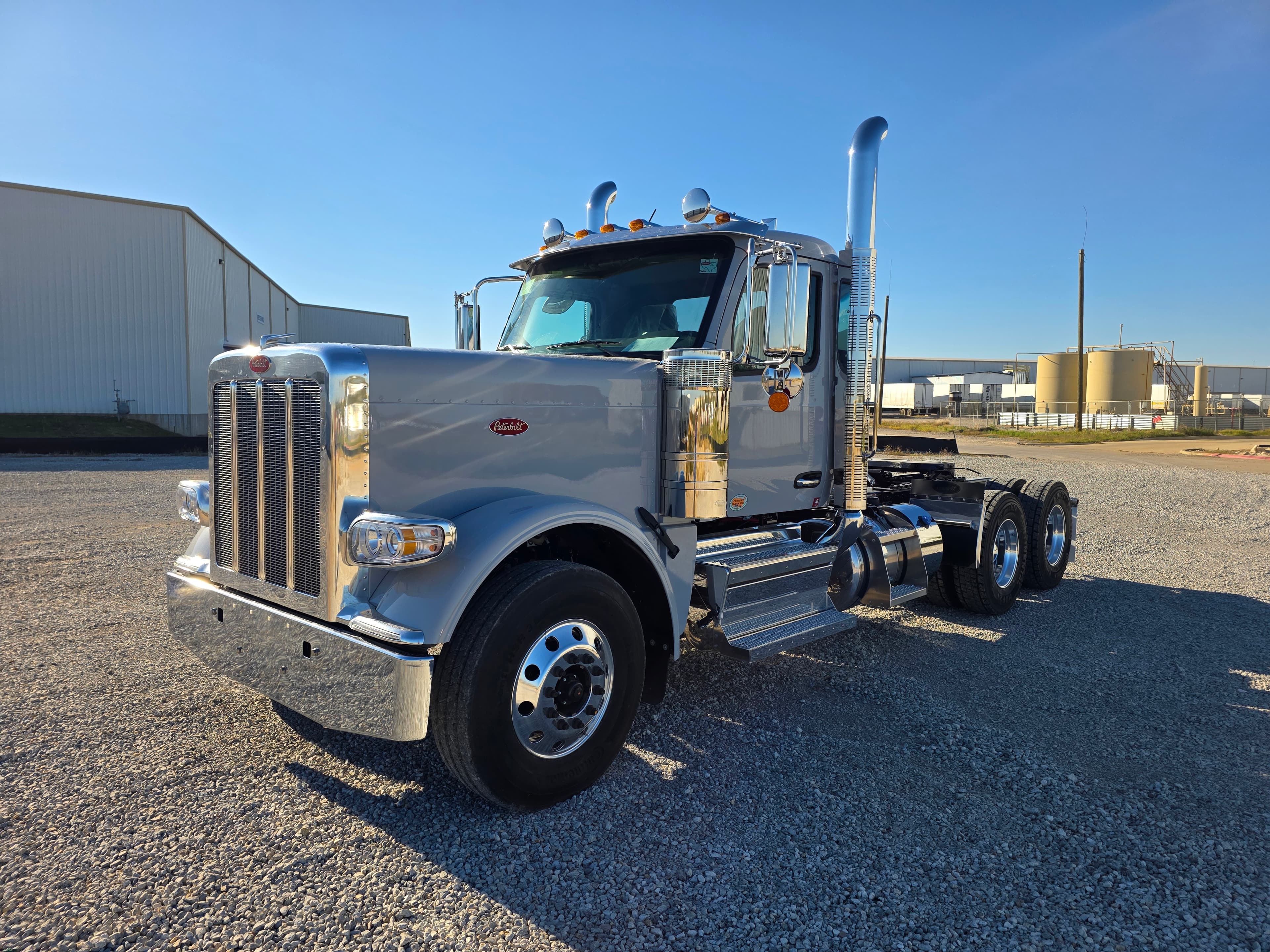 2026 PETERBILT 589