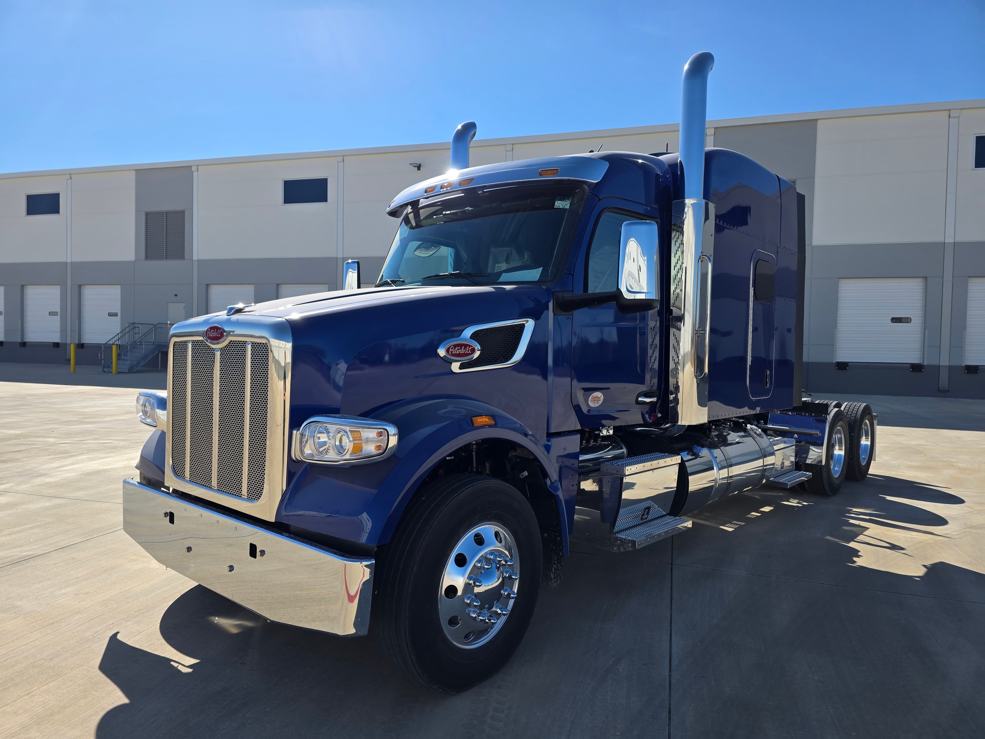 2027 PETERBILT 567