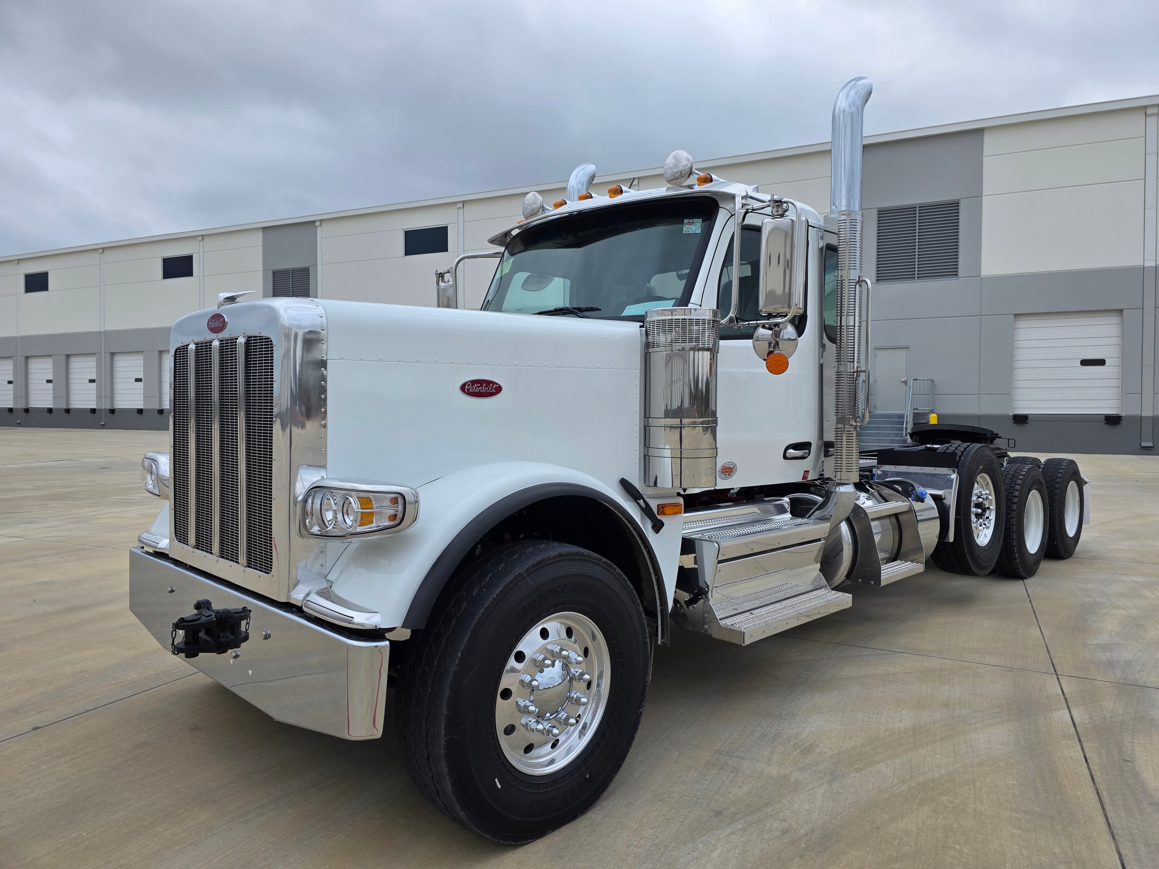 2027 Peterbilt