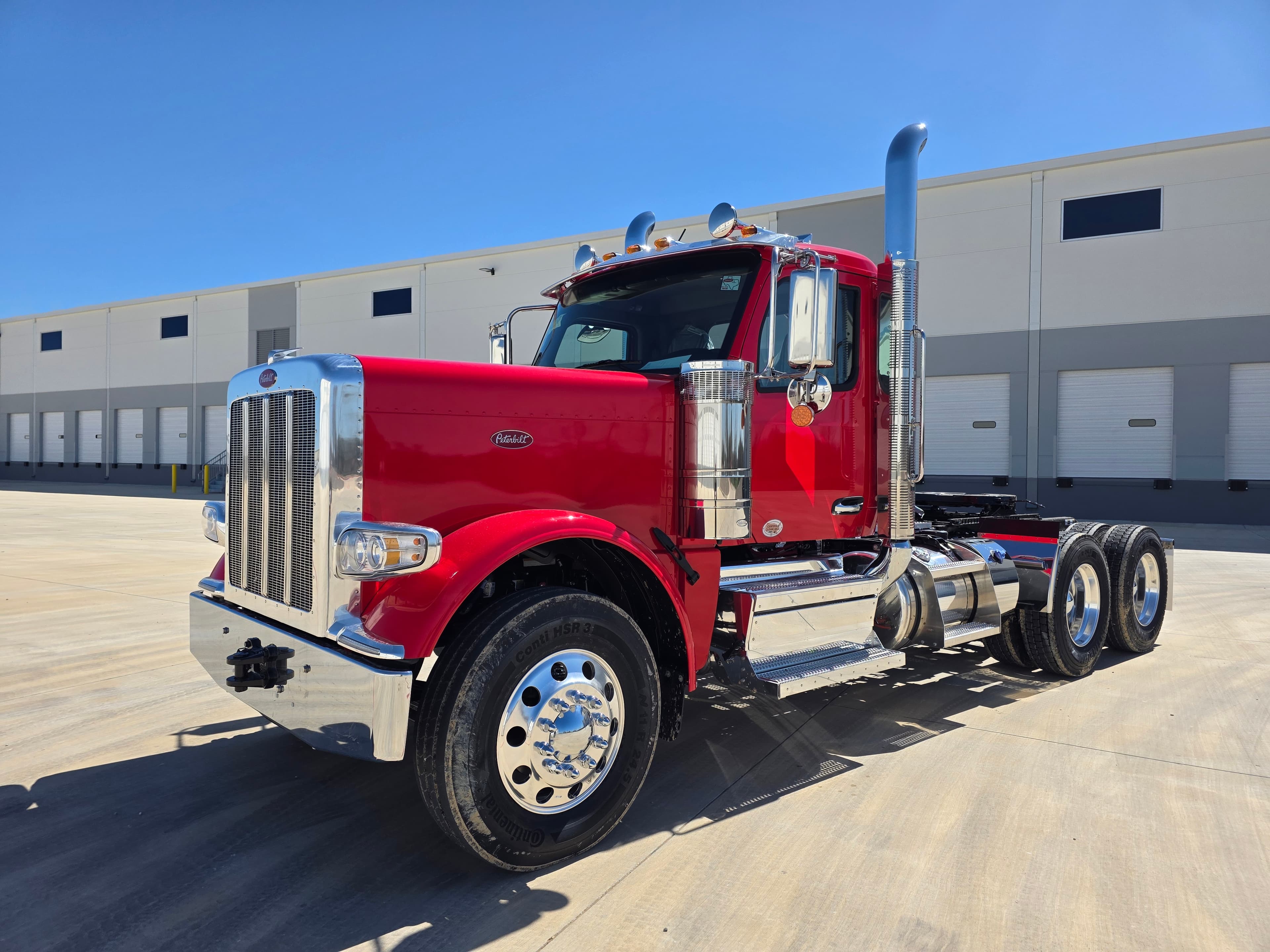 2027 PETERBILT 589
