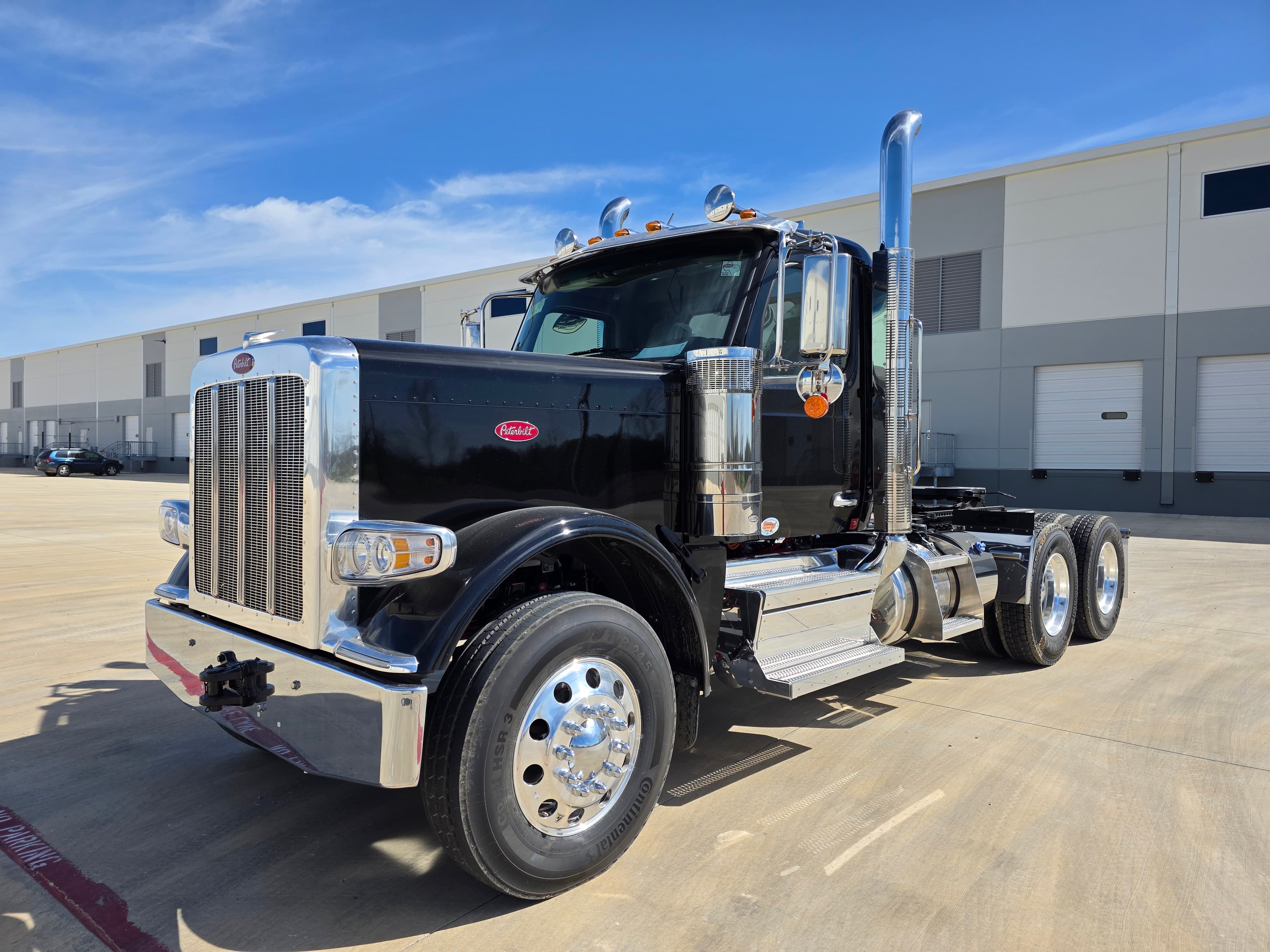 2027 PETERBILT 589