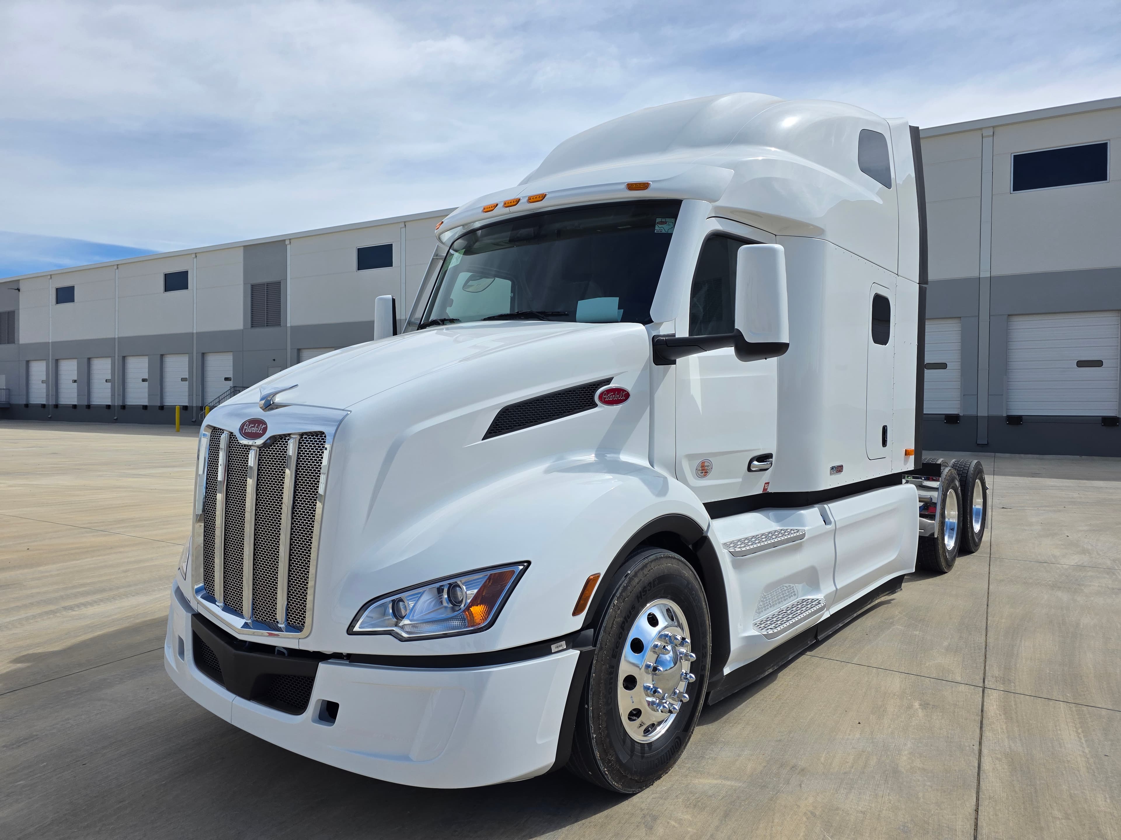 2027 PETERBILT 579