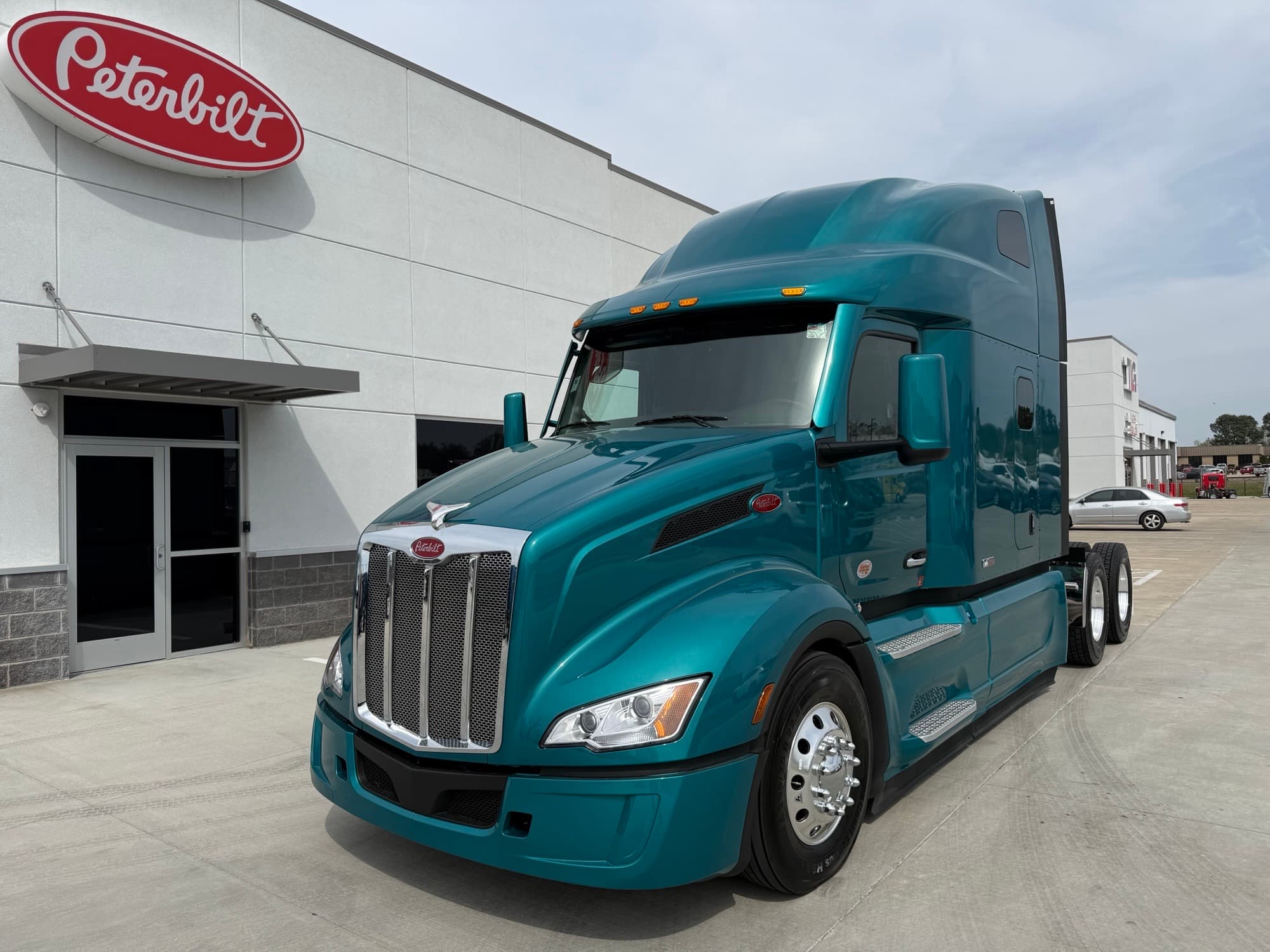 2027 PETERBILT 579