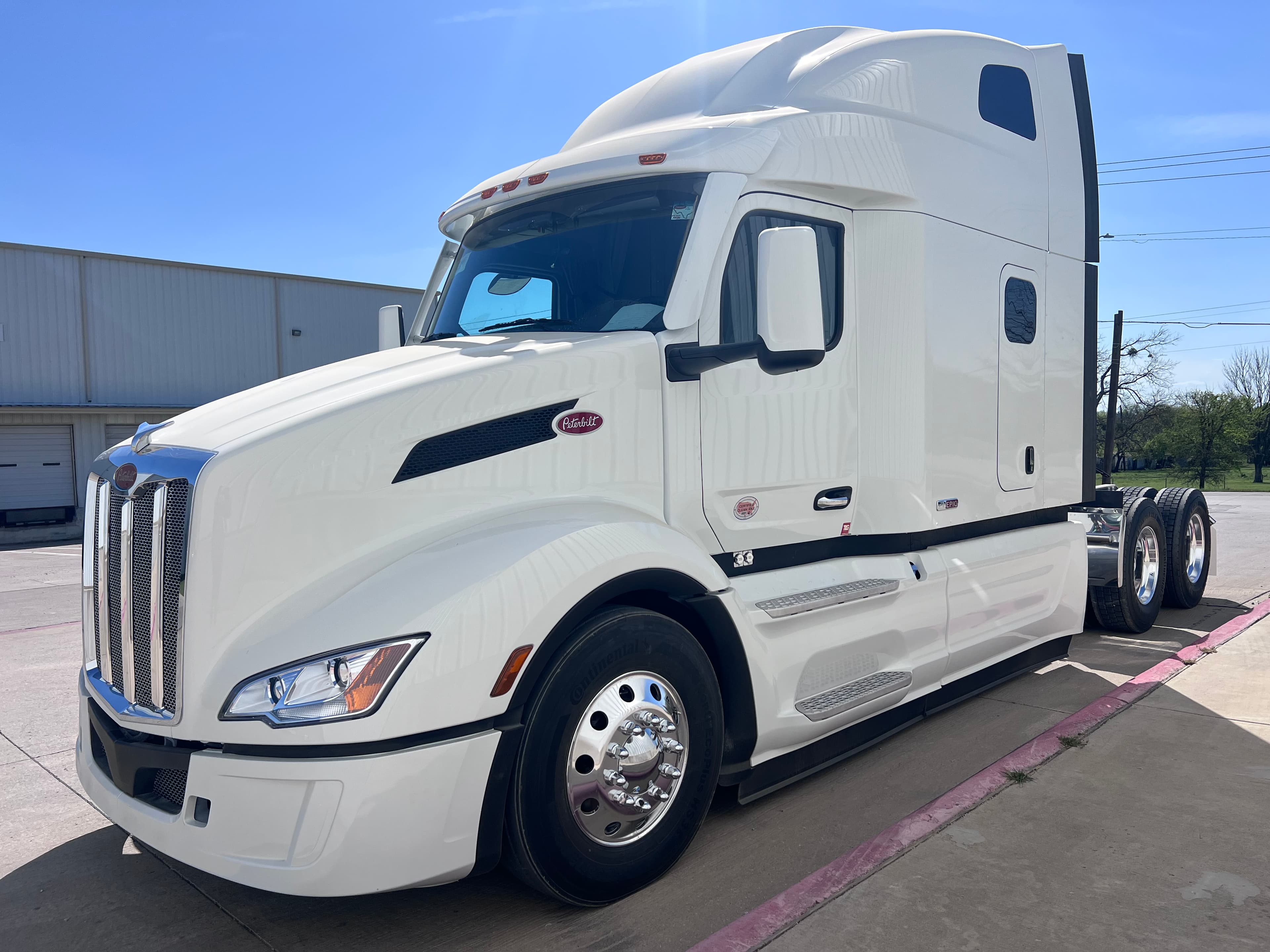 2027 PETERBILT 579