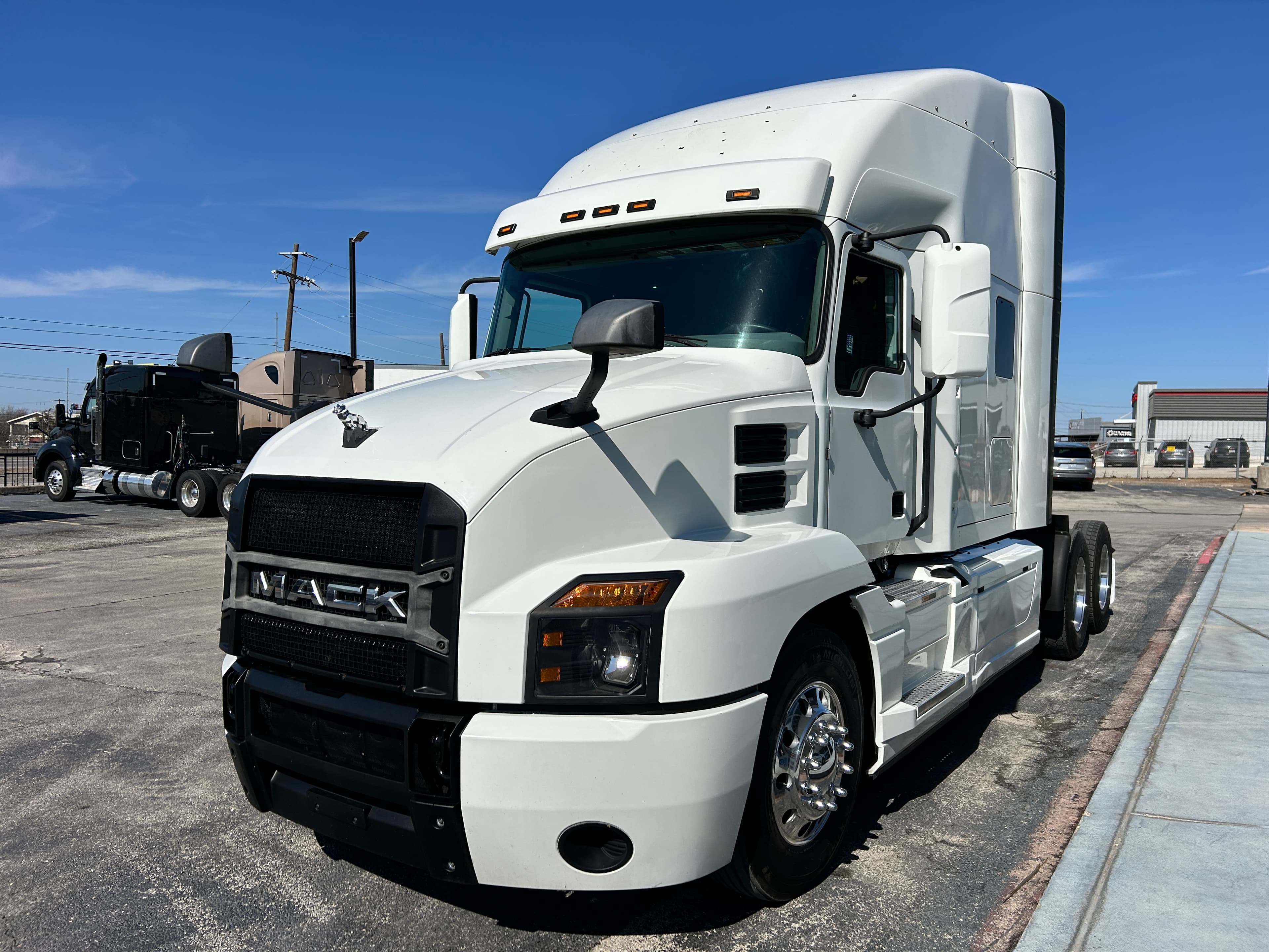2020 Mack