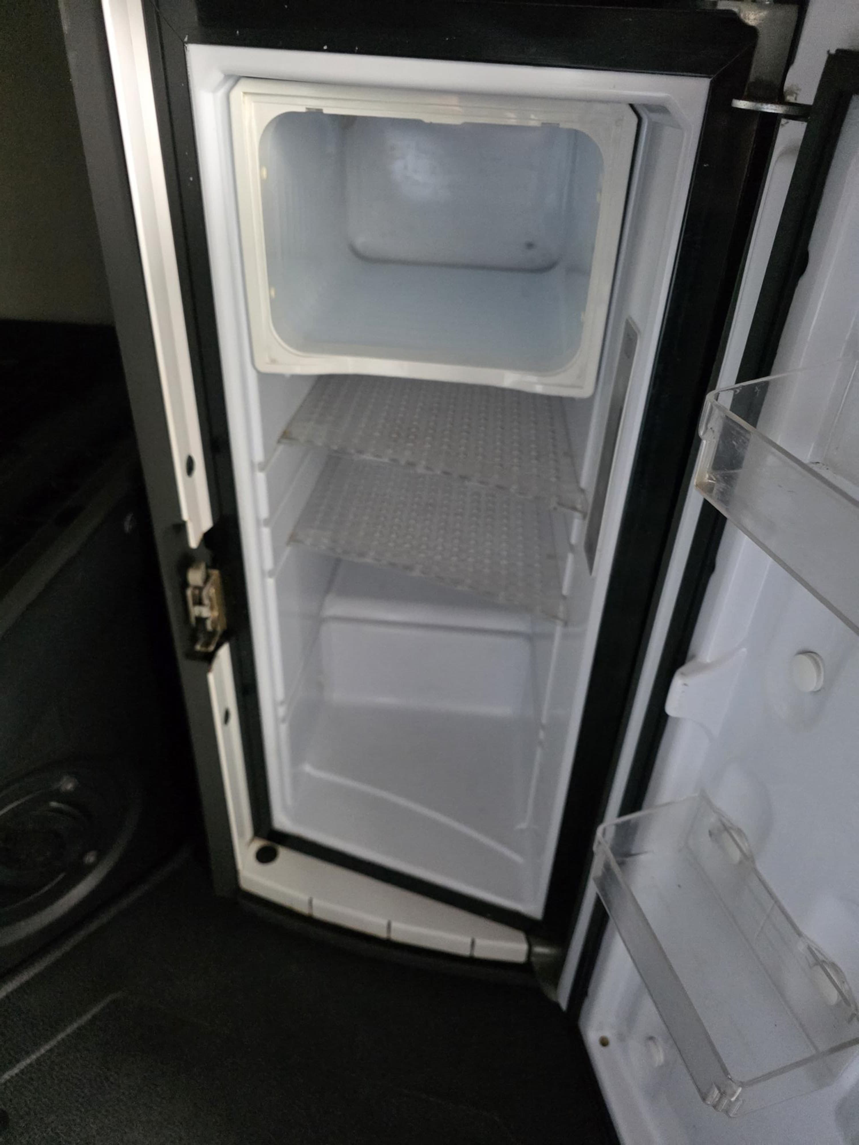 2021 Volvo VNL 760 in CAHOKIA, IL — photo 9