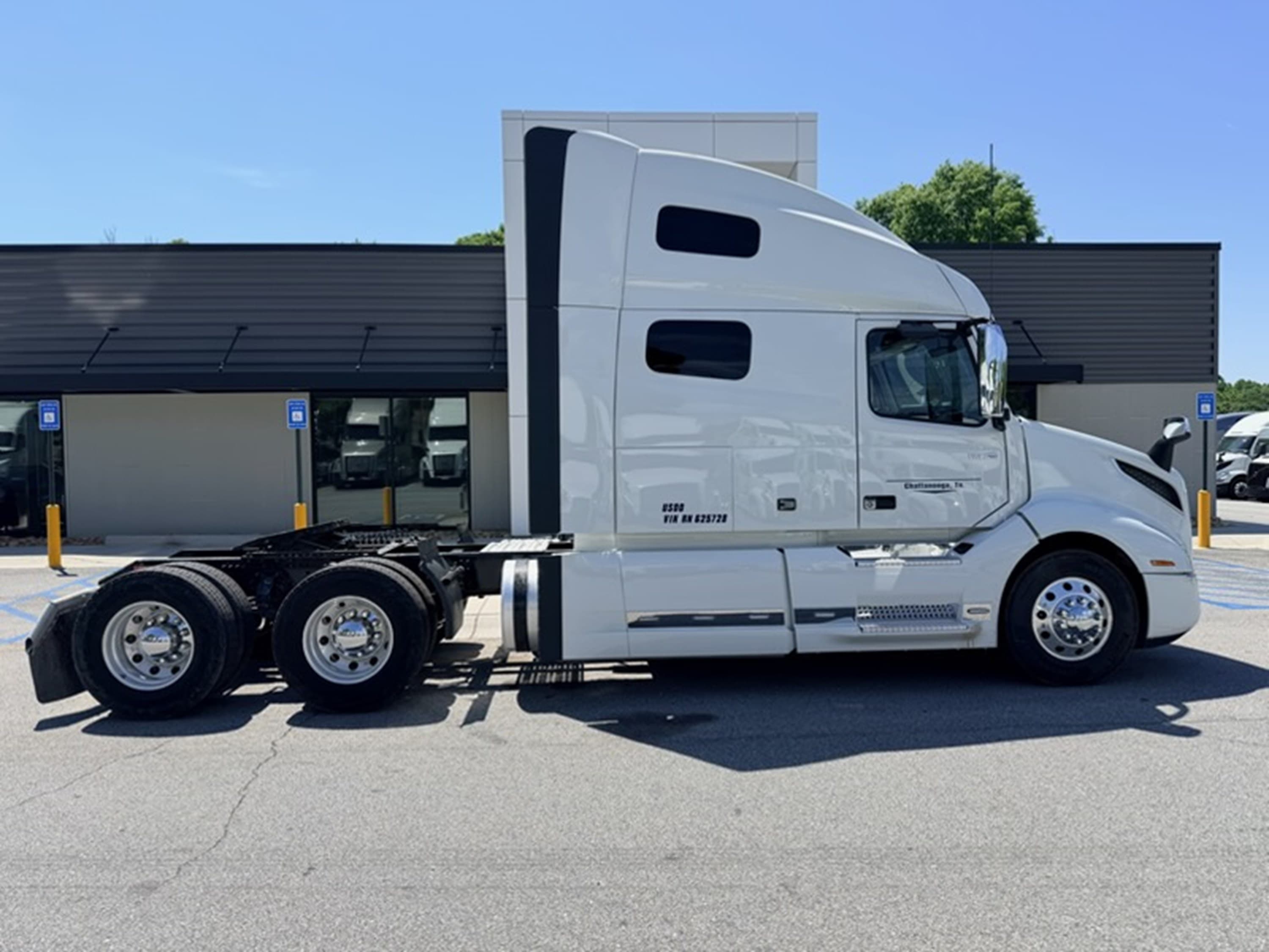 2024 Volvo VNL 760 in GA — photo 2