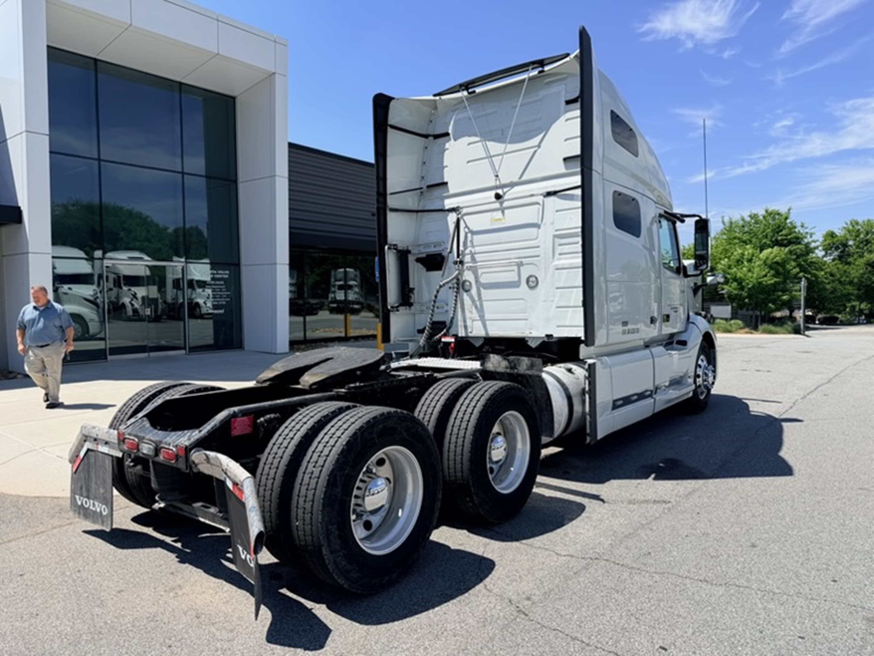 2024 Volvo VNL 760 in GA — photo 3