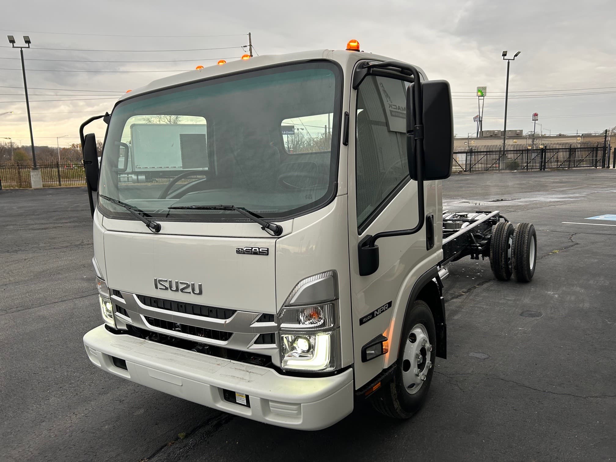 2024 Isuzu NPR