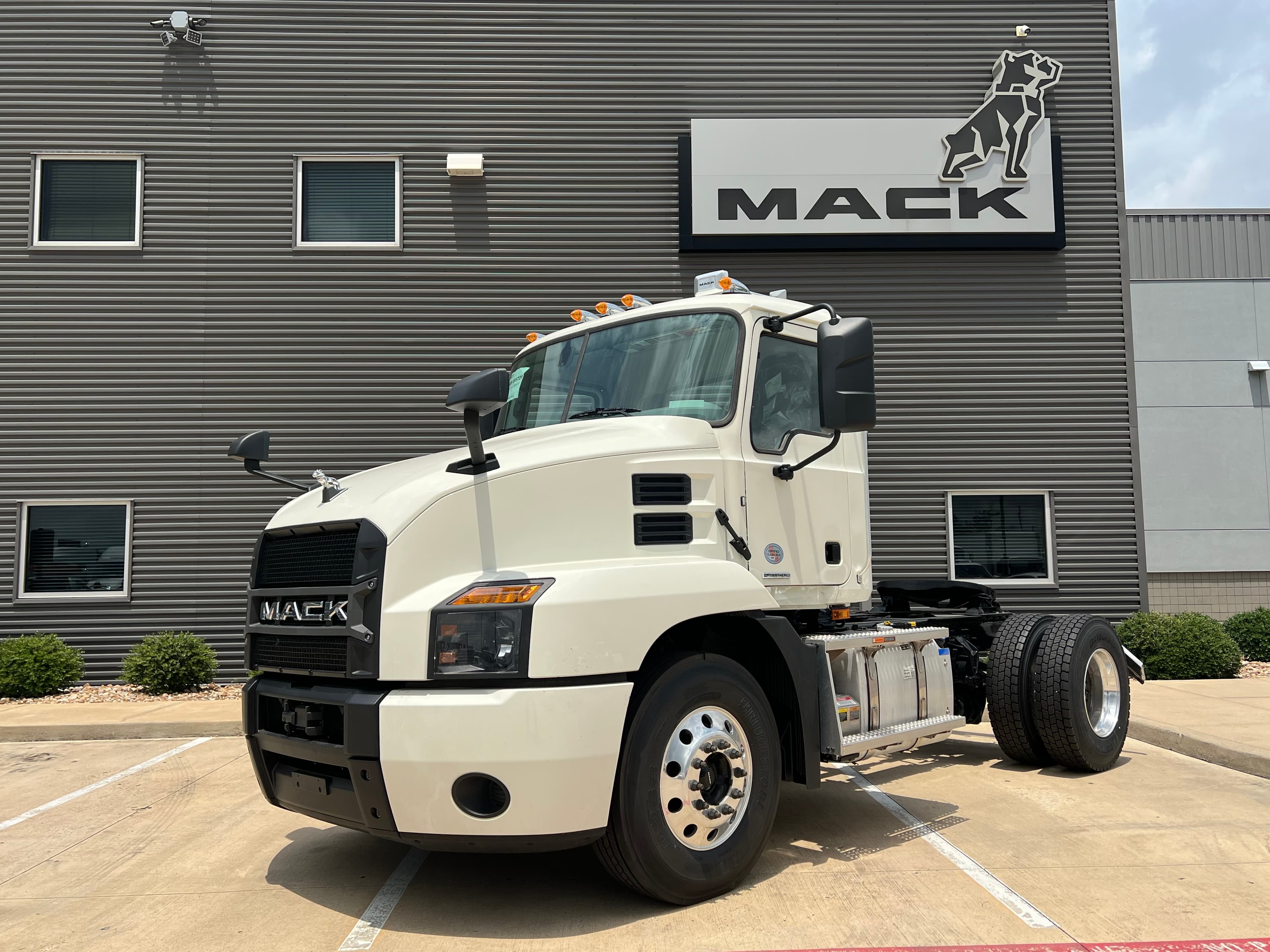 2025 Mack