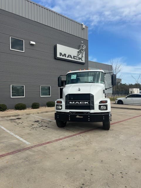 2025 Mack