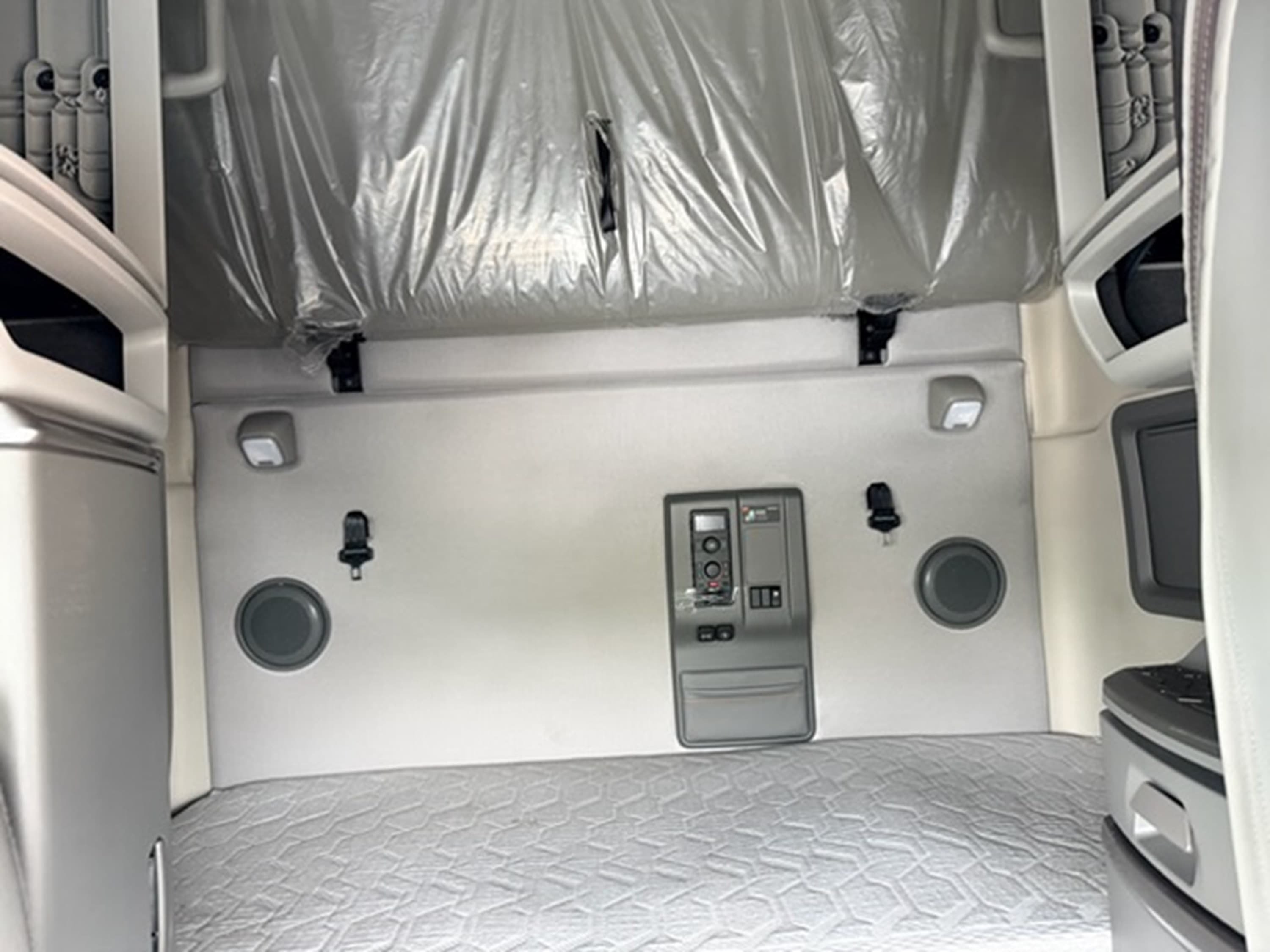 2023 Volvo VNL 760 in GA — photo 5