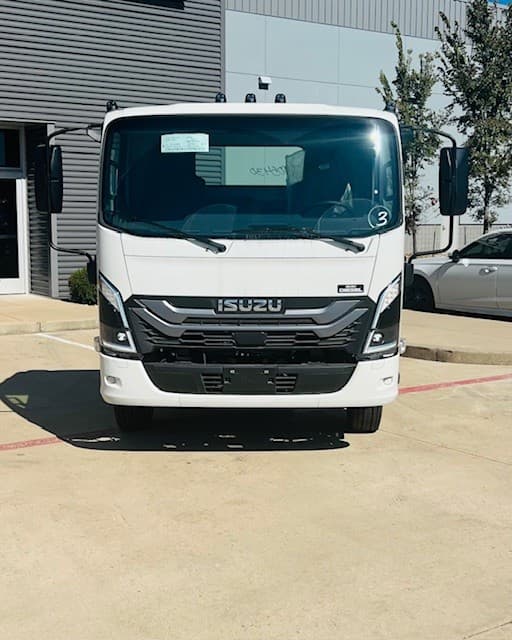 2025 Isuzu NRR