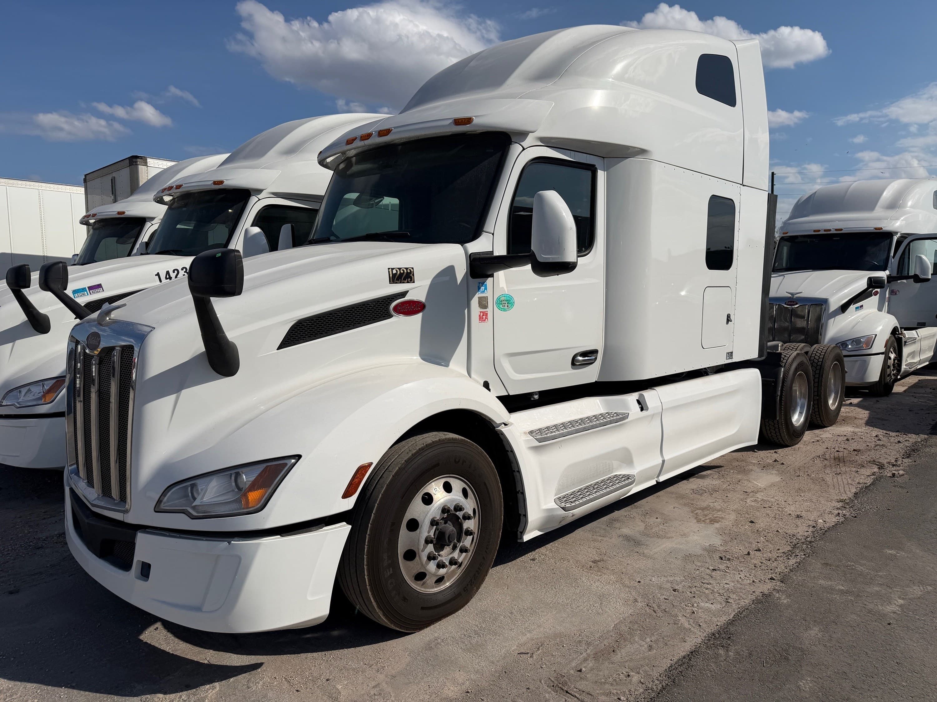 2023 Peterbilt 579