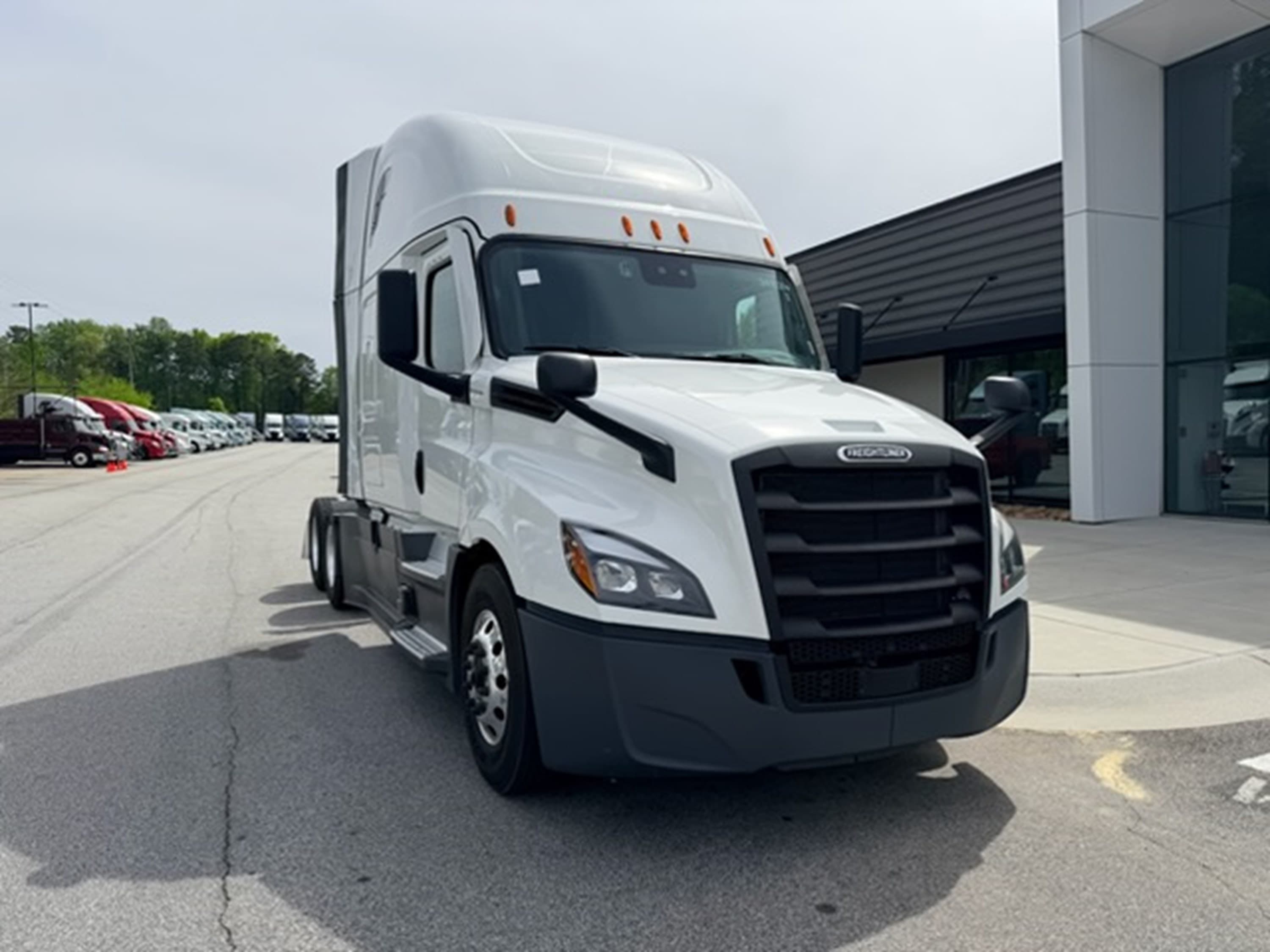2024 Freightliner Cascadia
