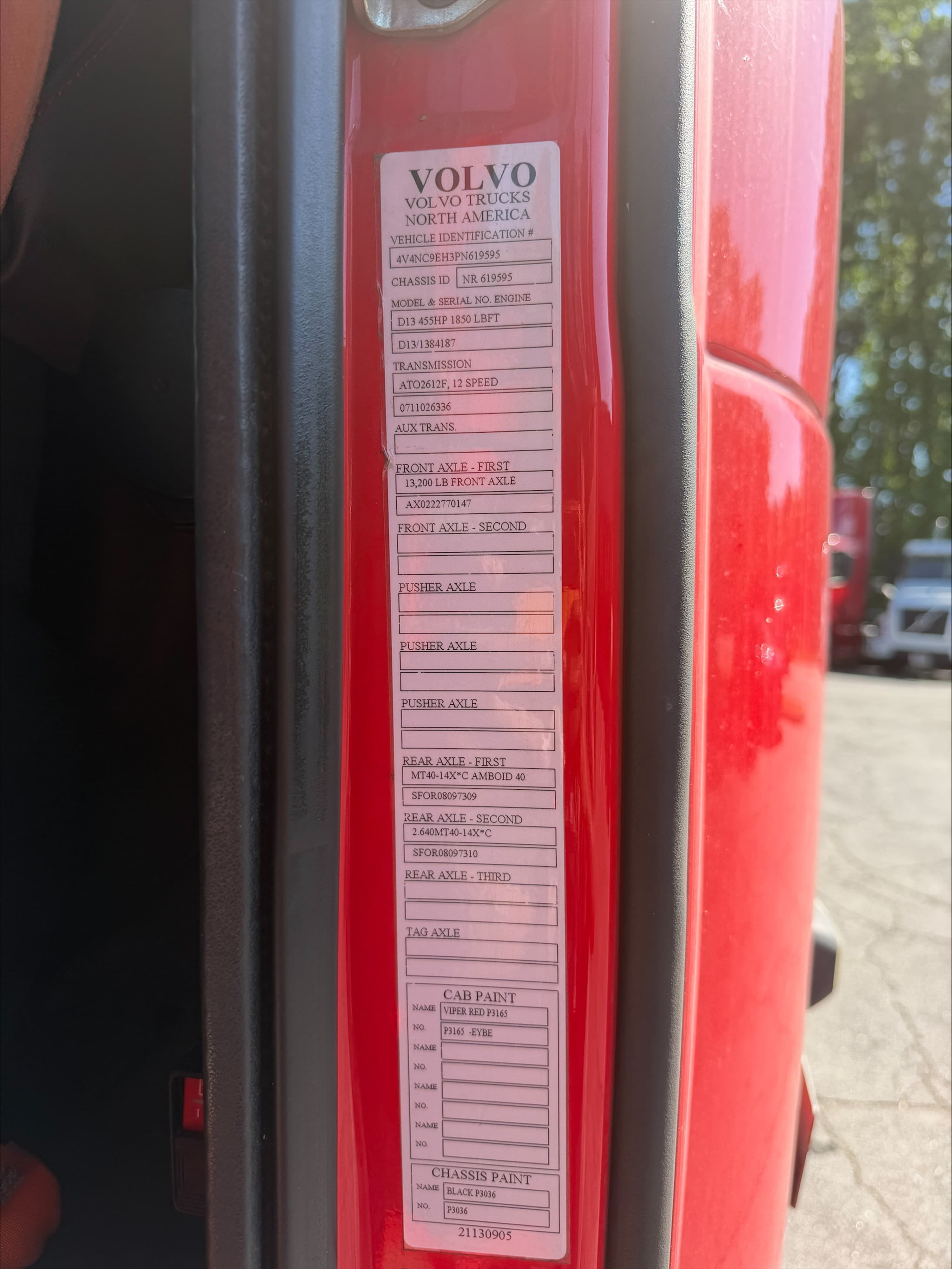 2023 Volvo VNL 860 in GUARDIAN ATLANTA — photo 8