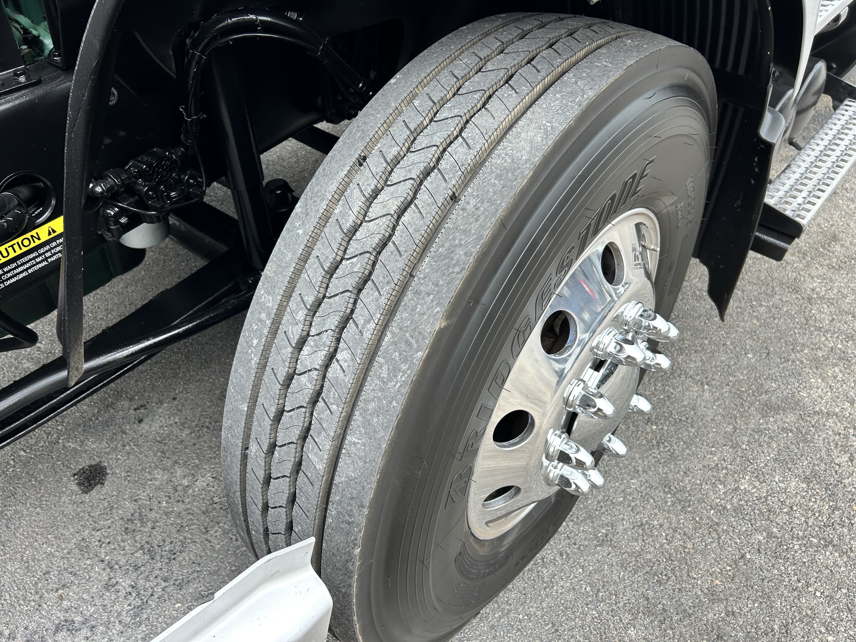 2020 Volvo VNR 640 in AUSTIN, TX — photo 20