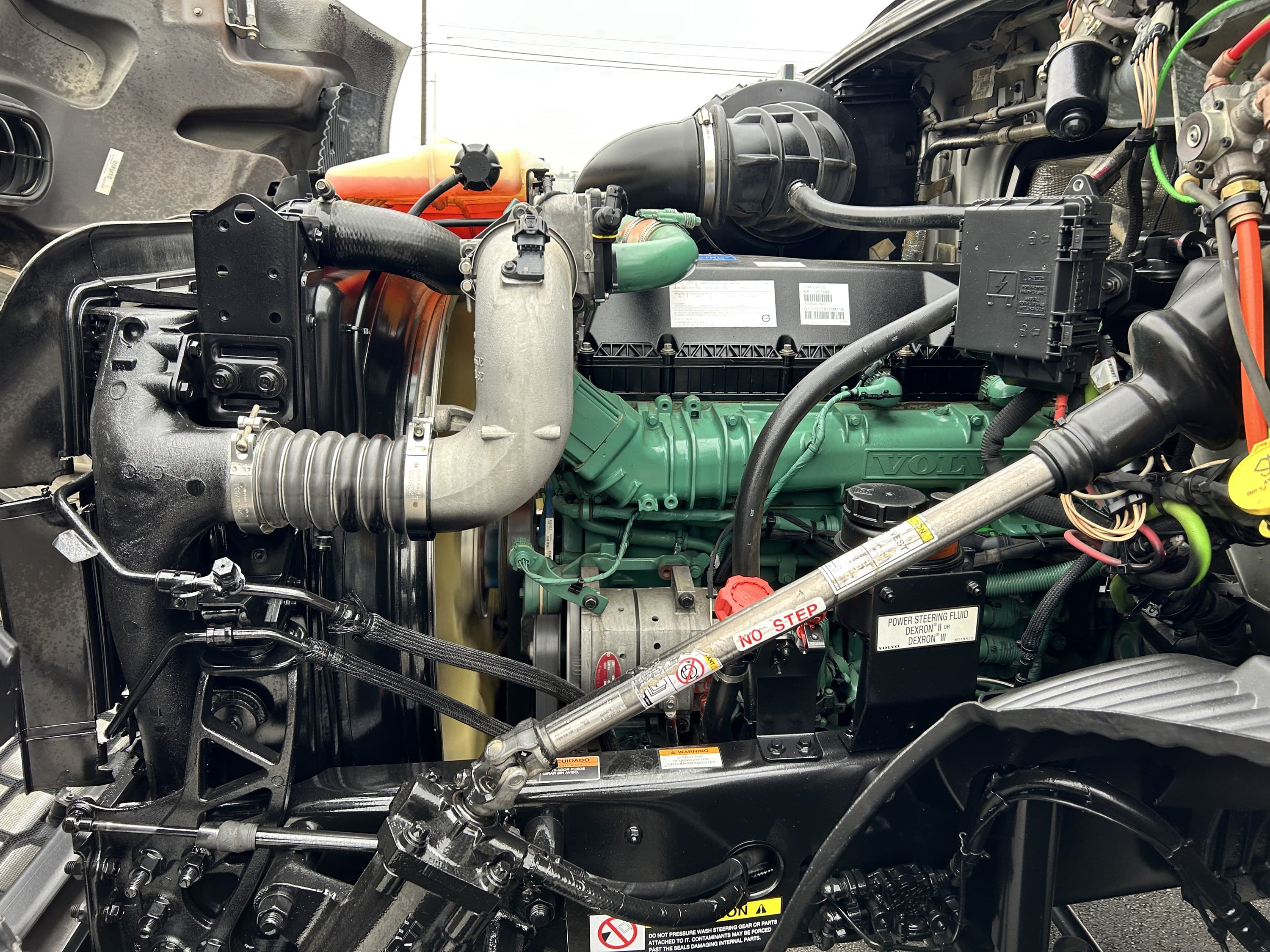 2020 Volvo VNR 640 in AUSTIN, TX — photo 22
