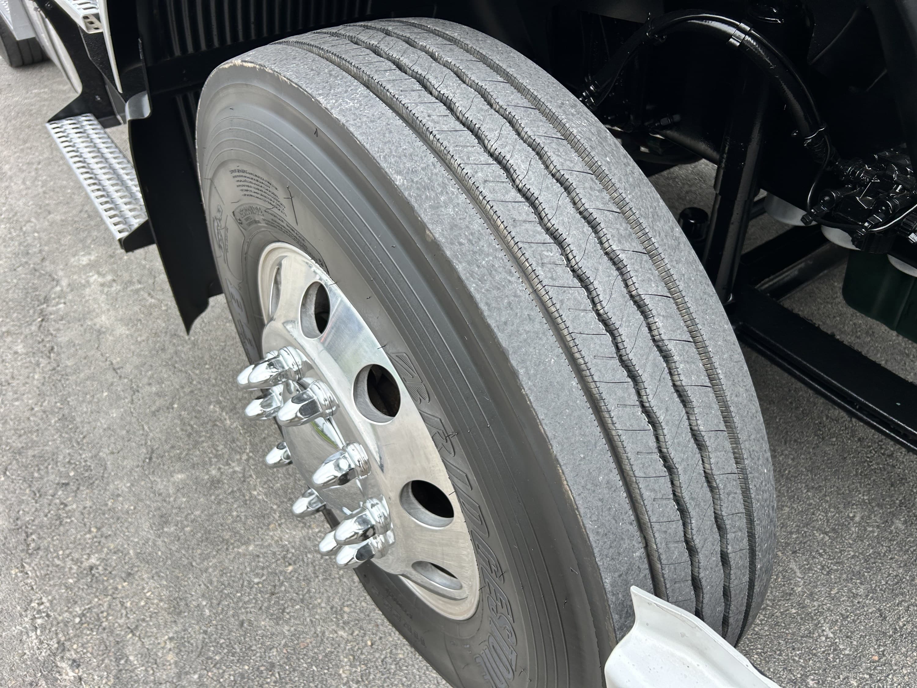 2020 Volvo VNR 640 in AUSTIN, TX — photo 24