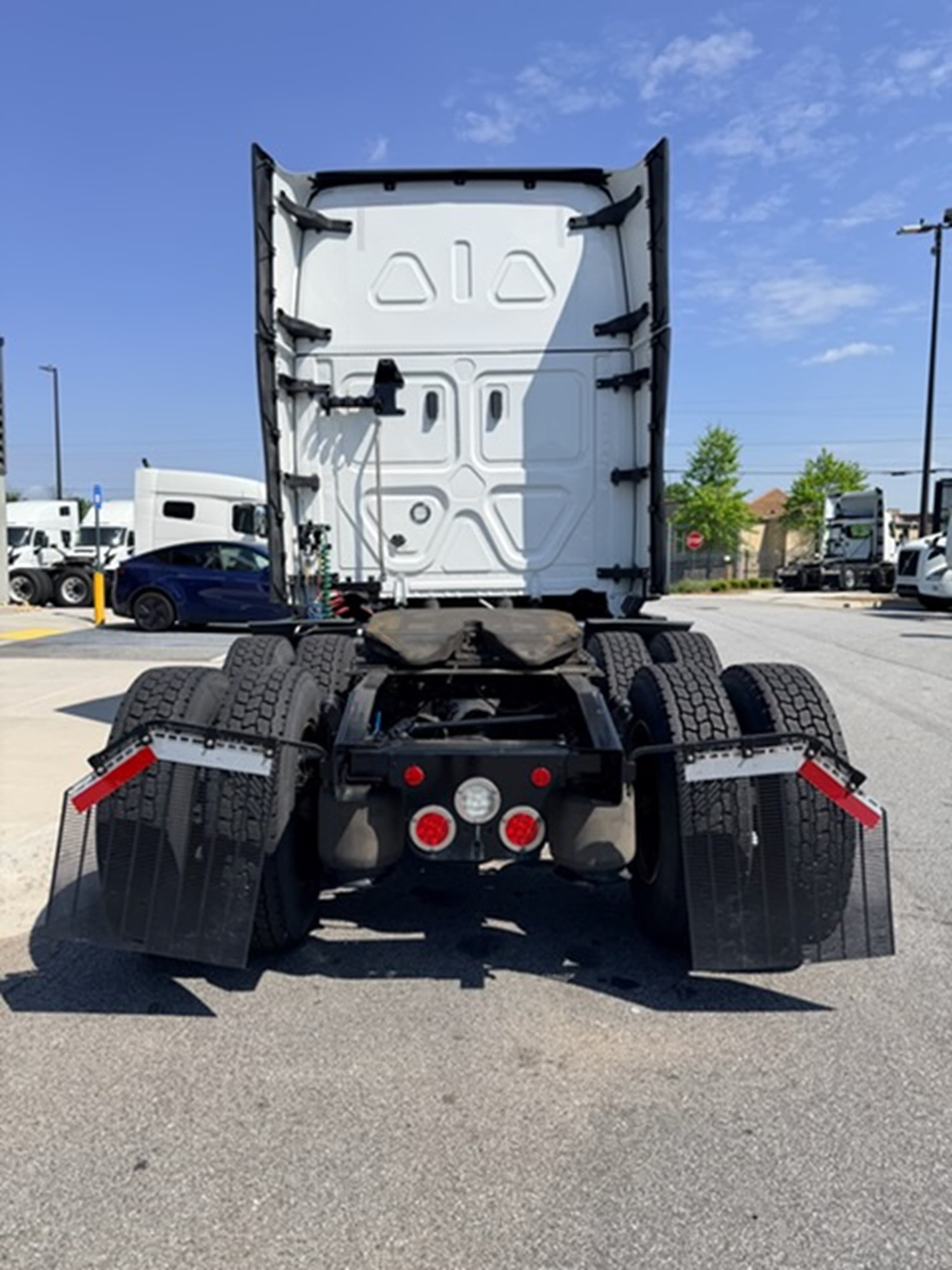 2024 Freightliner Cascadia in GA — photo 4