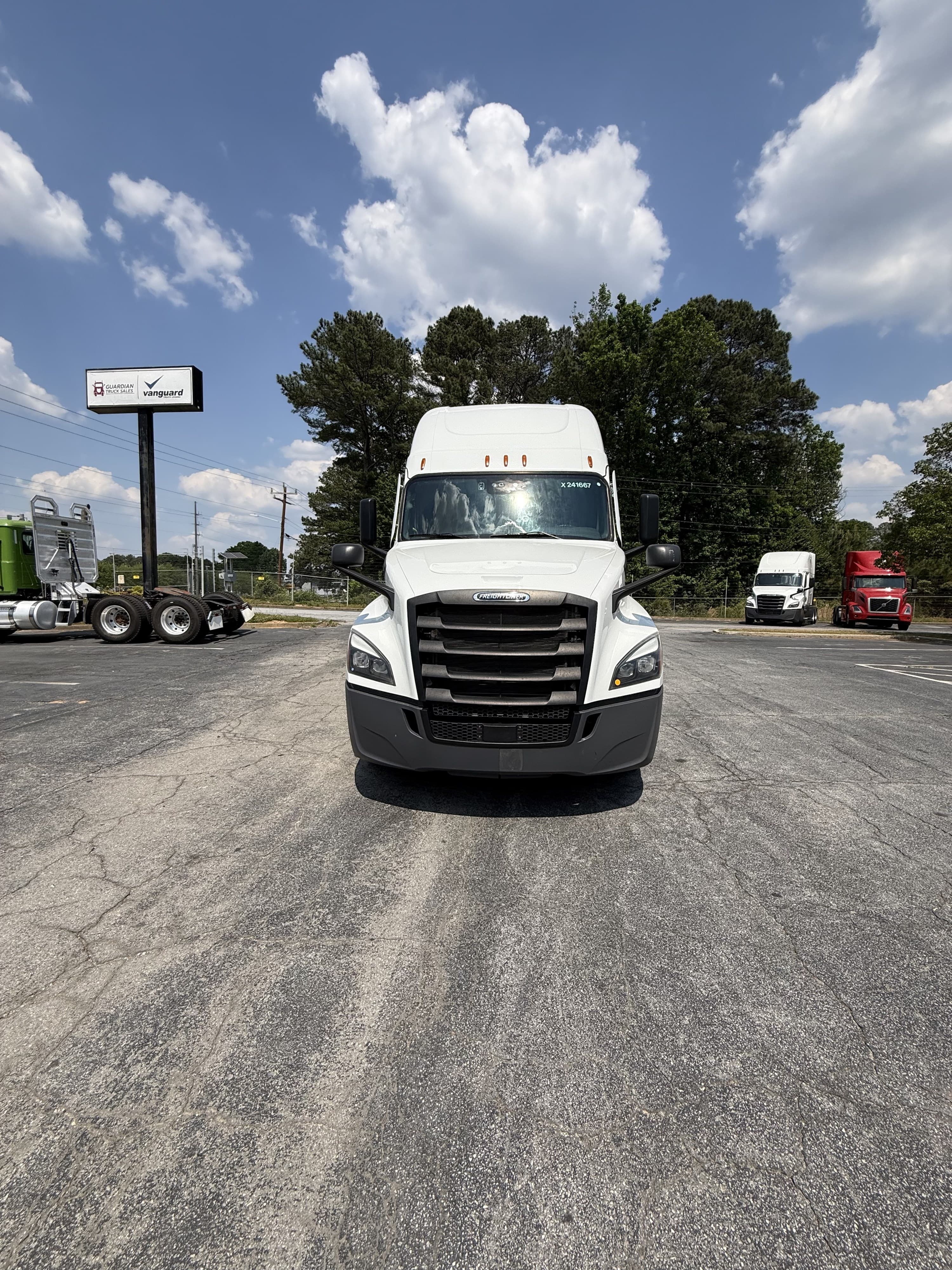 2024 Freightliner Cascadia in GUARDIAN ATLANTA — photo 2