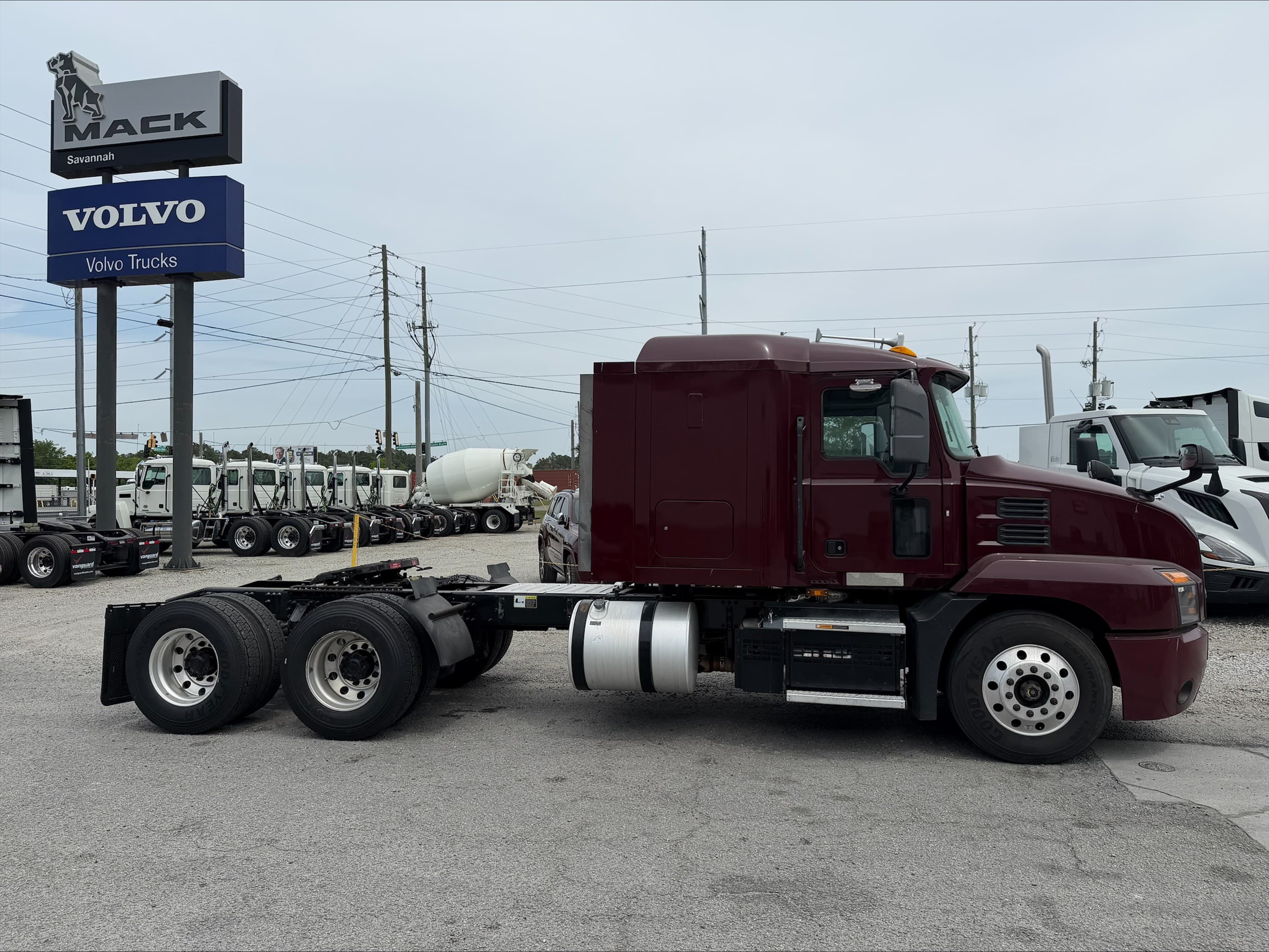 2020 Mack Anthem in SAVANNAH, GA — photo 6