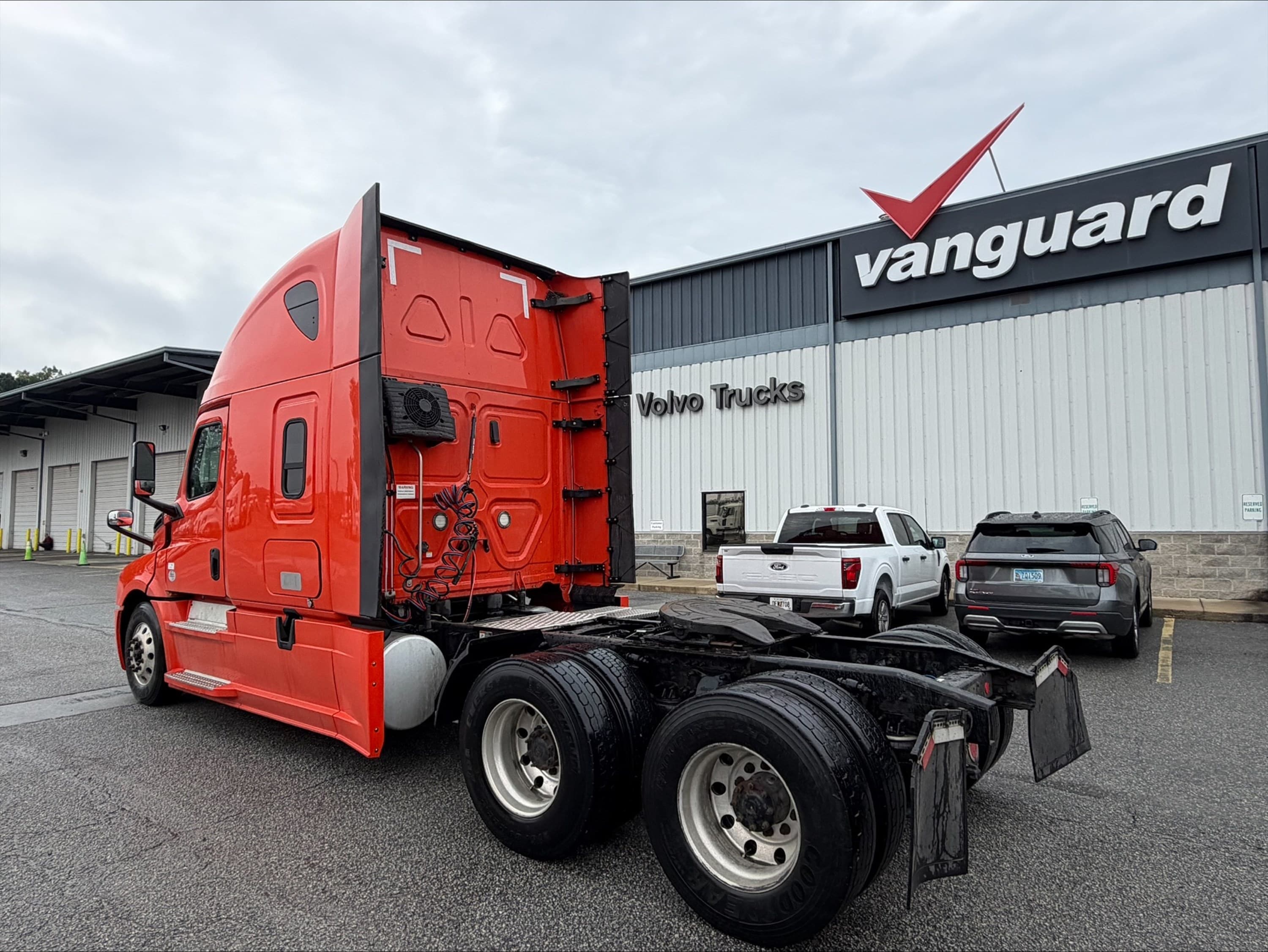 2020 Freightliner Cascadia in SAVANNAH, GA — photo 3