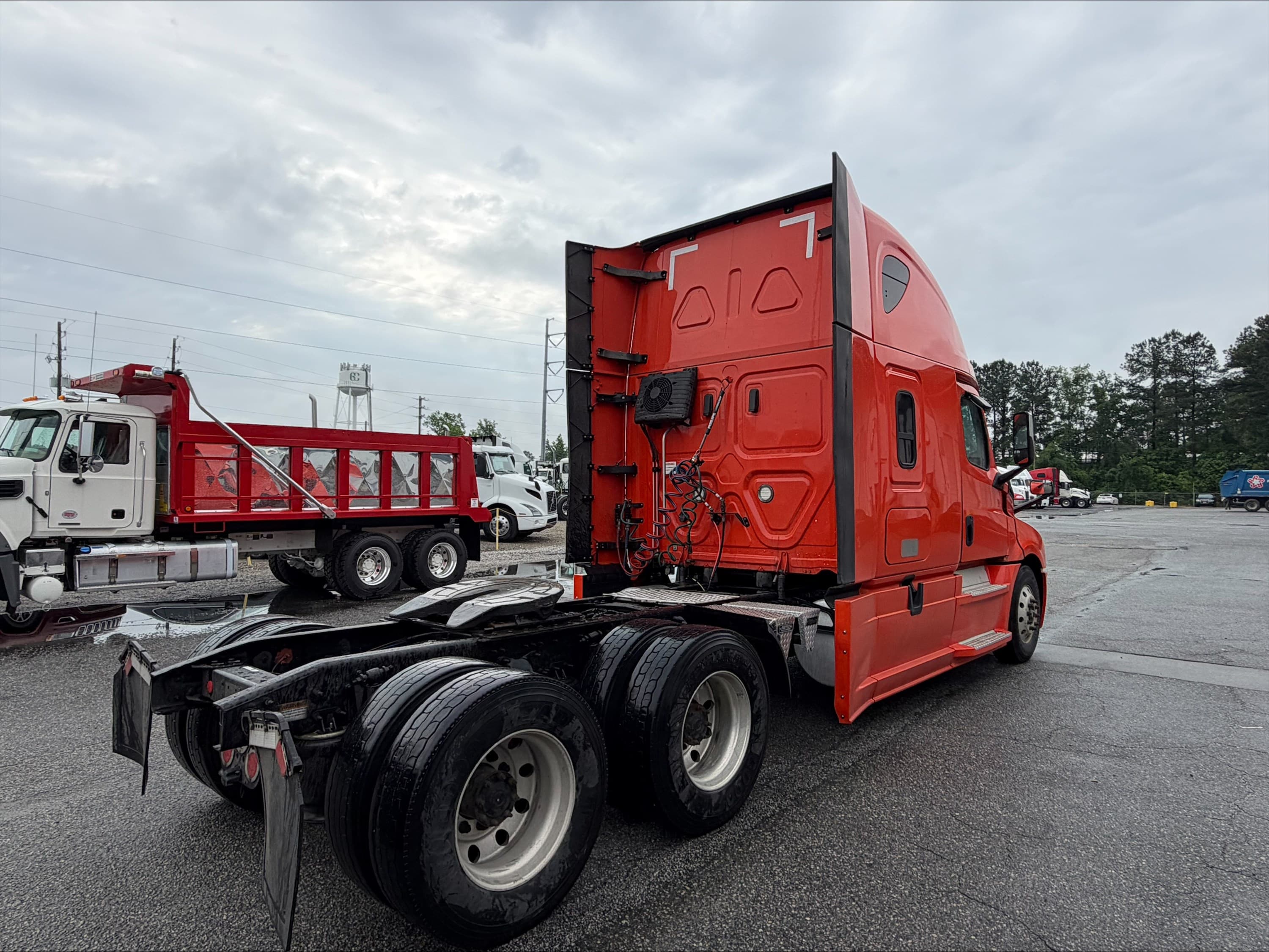 2020 Freightliner Cascadia in SAVANNAH, GA — photo 5
