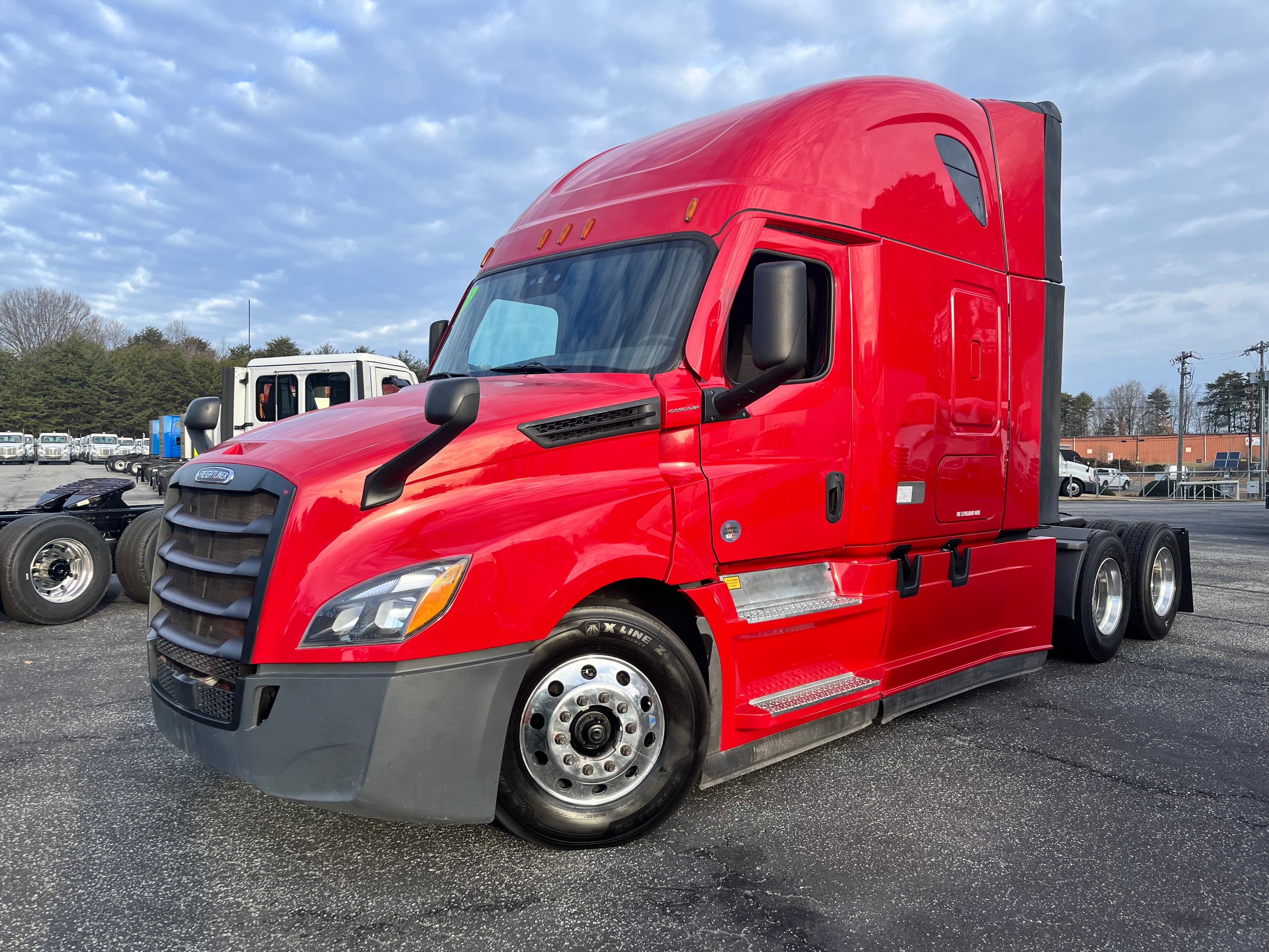 2022 FREIGHTLINER CASCADIA 126SLP