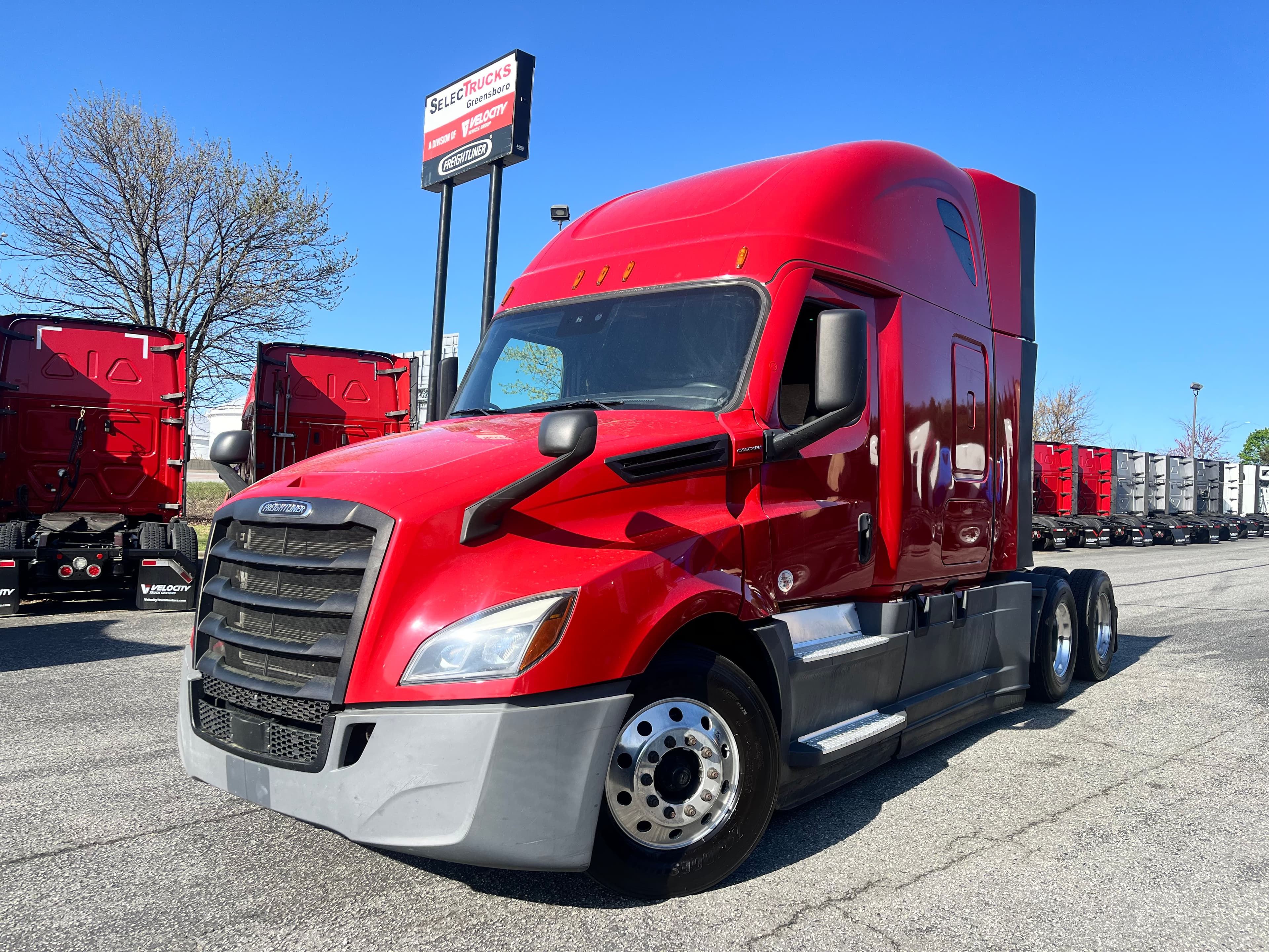 2021 FREIGHTLINER CASCADIA 126SLP