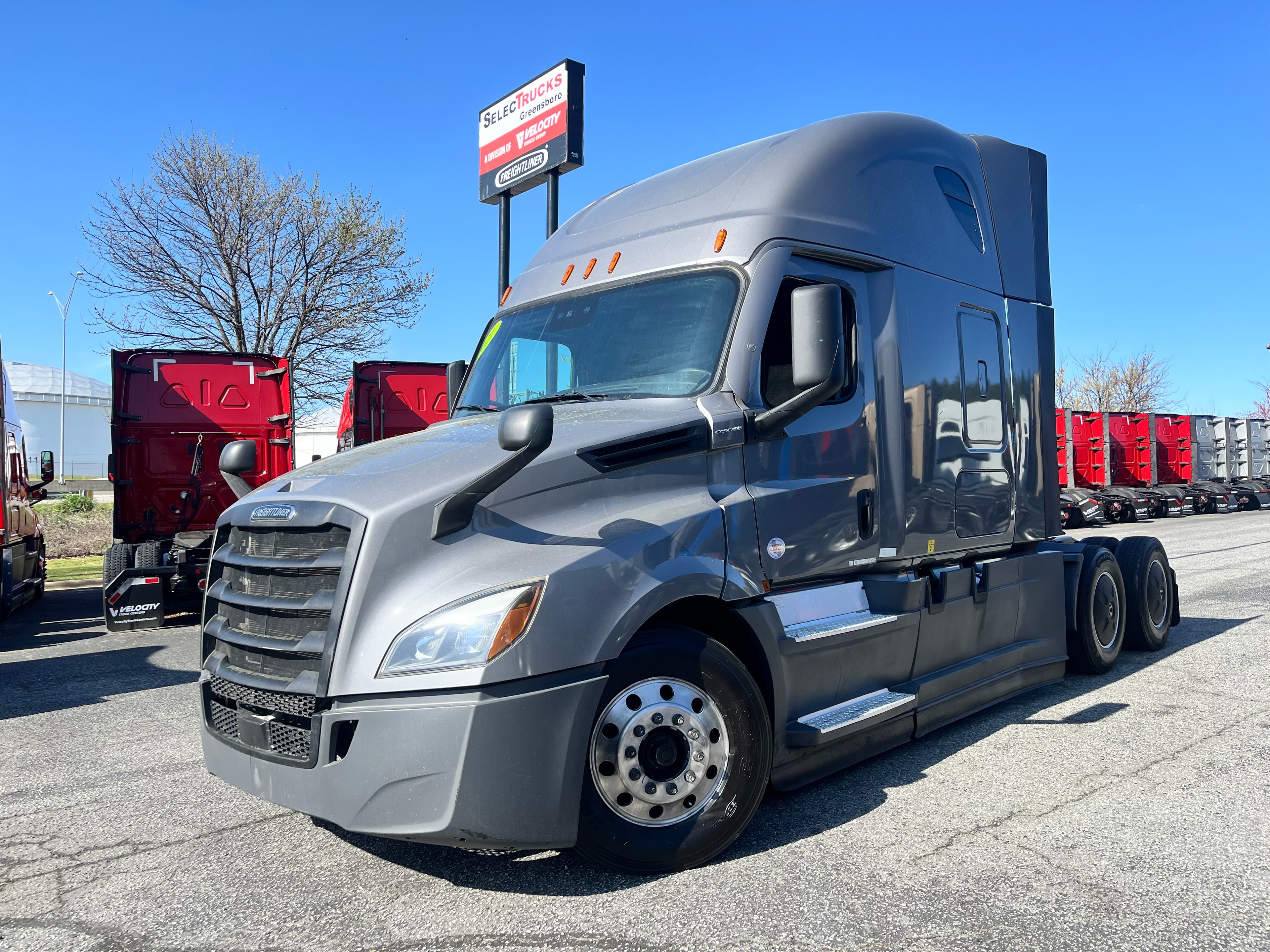 2021 FREIGHTLINER CASCADIA 126SLP