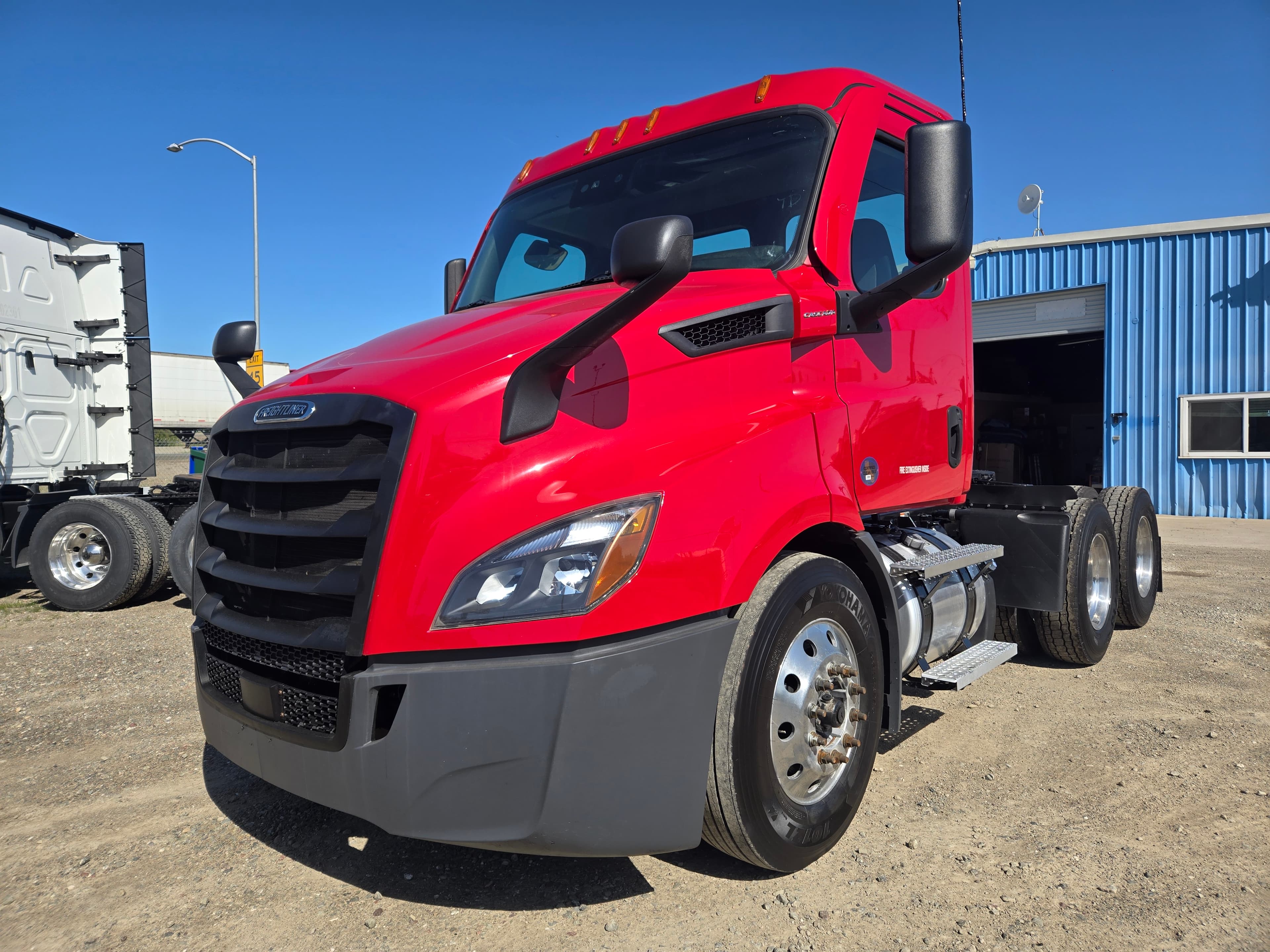 2021 FREIGHTLINER CASCADIA 116DC
