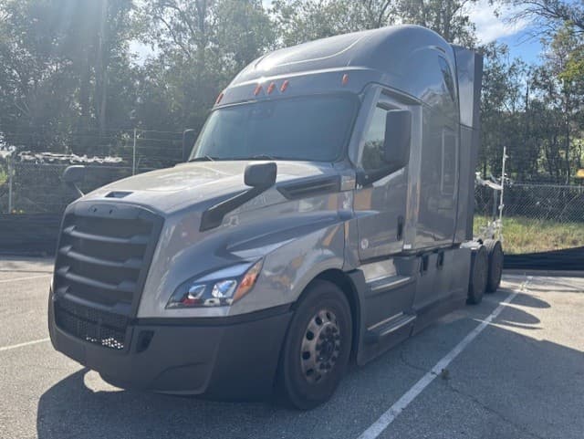 2021 FREIGHTLINER CASCADIA 126SLP
