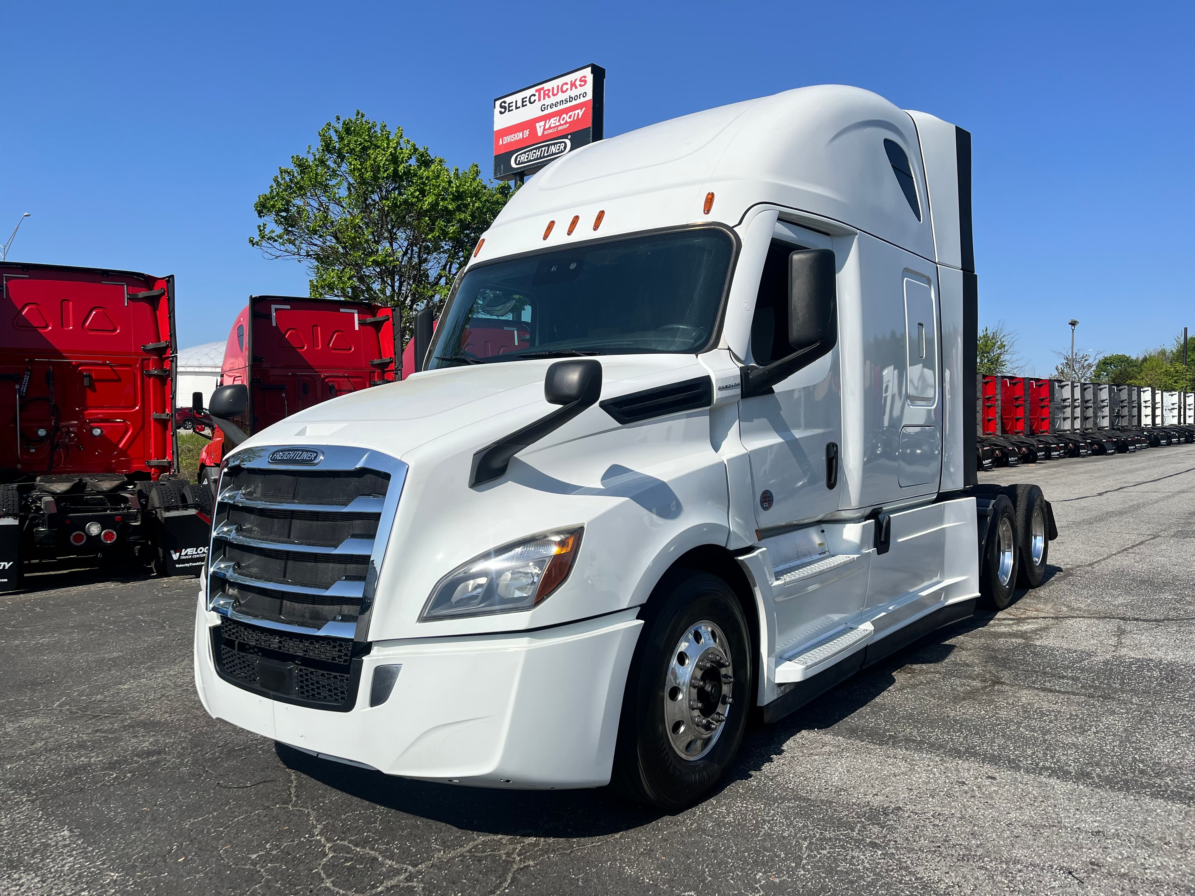 2020 FREIGHTLINER CASCADIA 126SLP