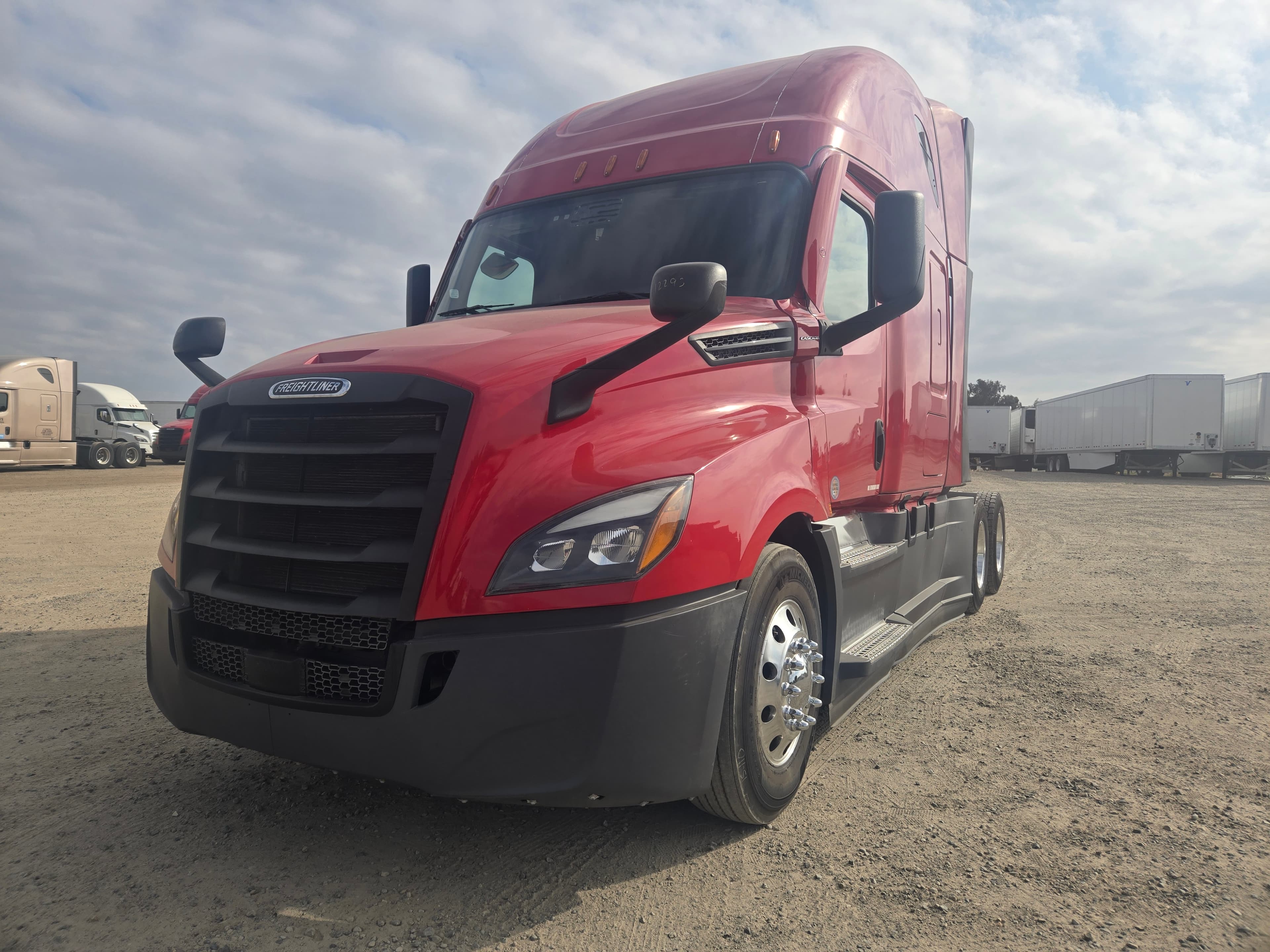 2021 FREIGHTLINER CASCADIA 126SLP