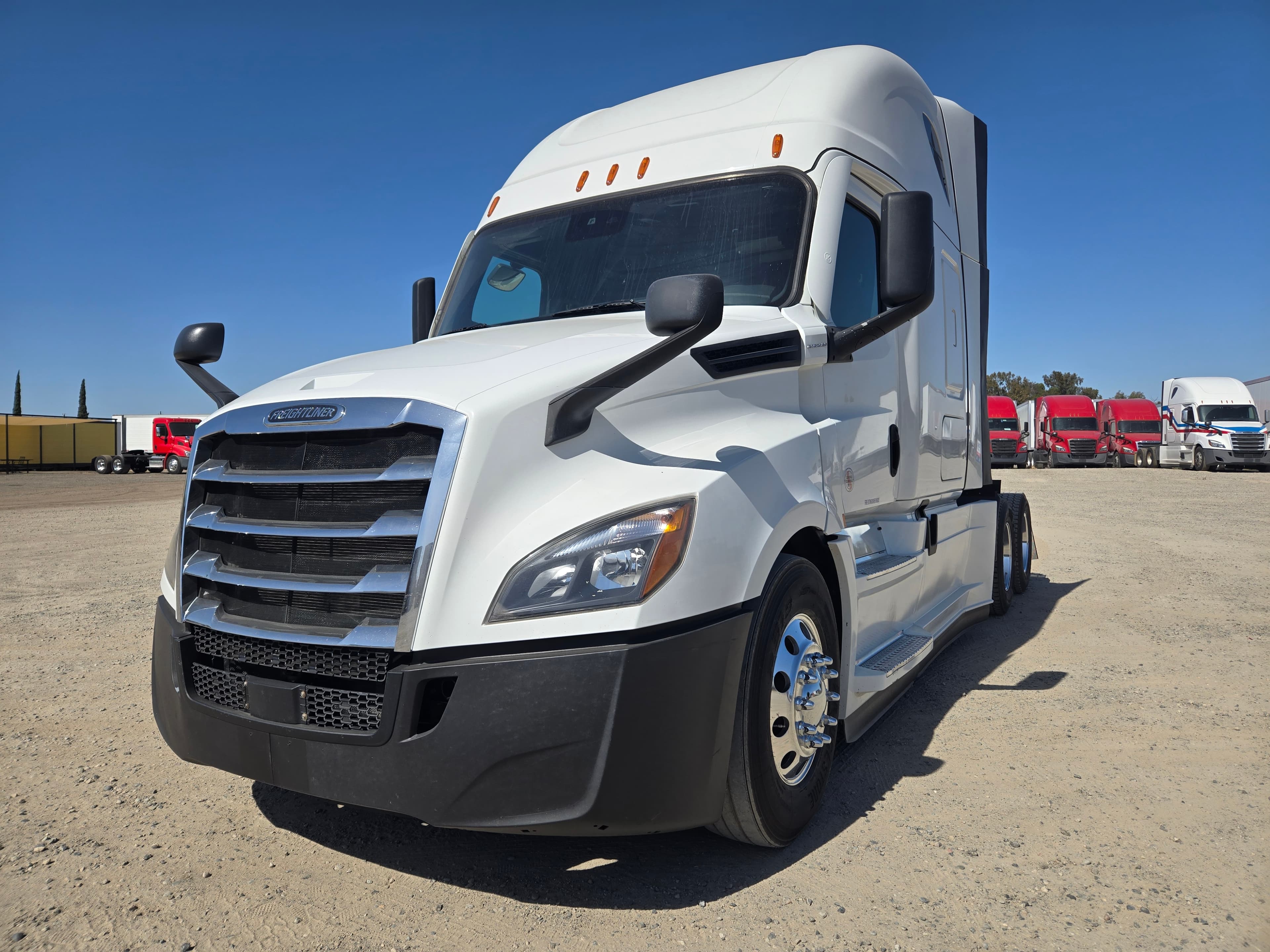 2021 FREIGHTLINER CASCADIA 126SLP