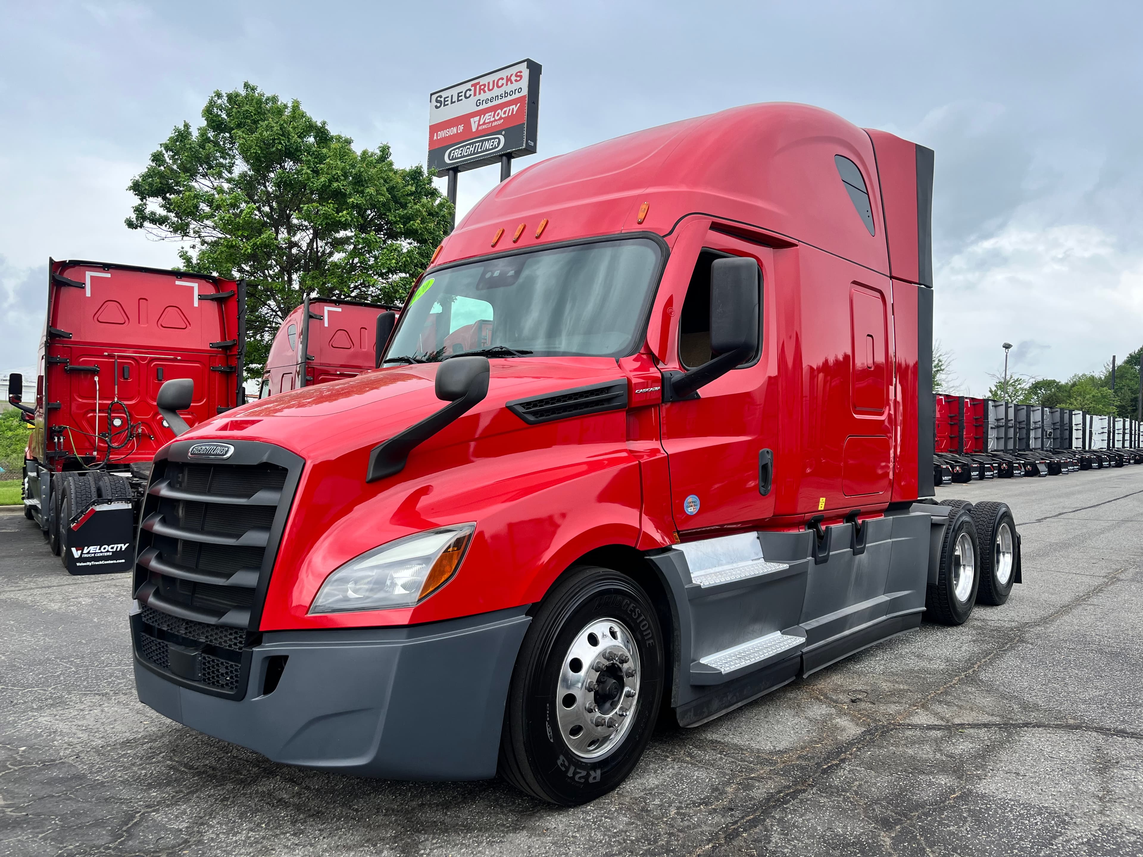 2020 FREIGHTLINER CASCADIA 126SLP
