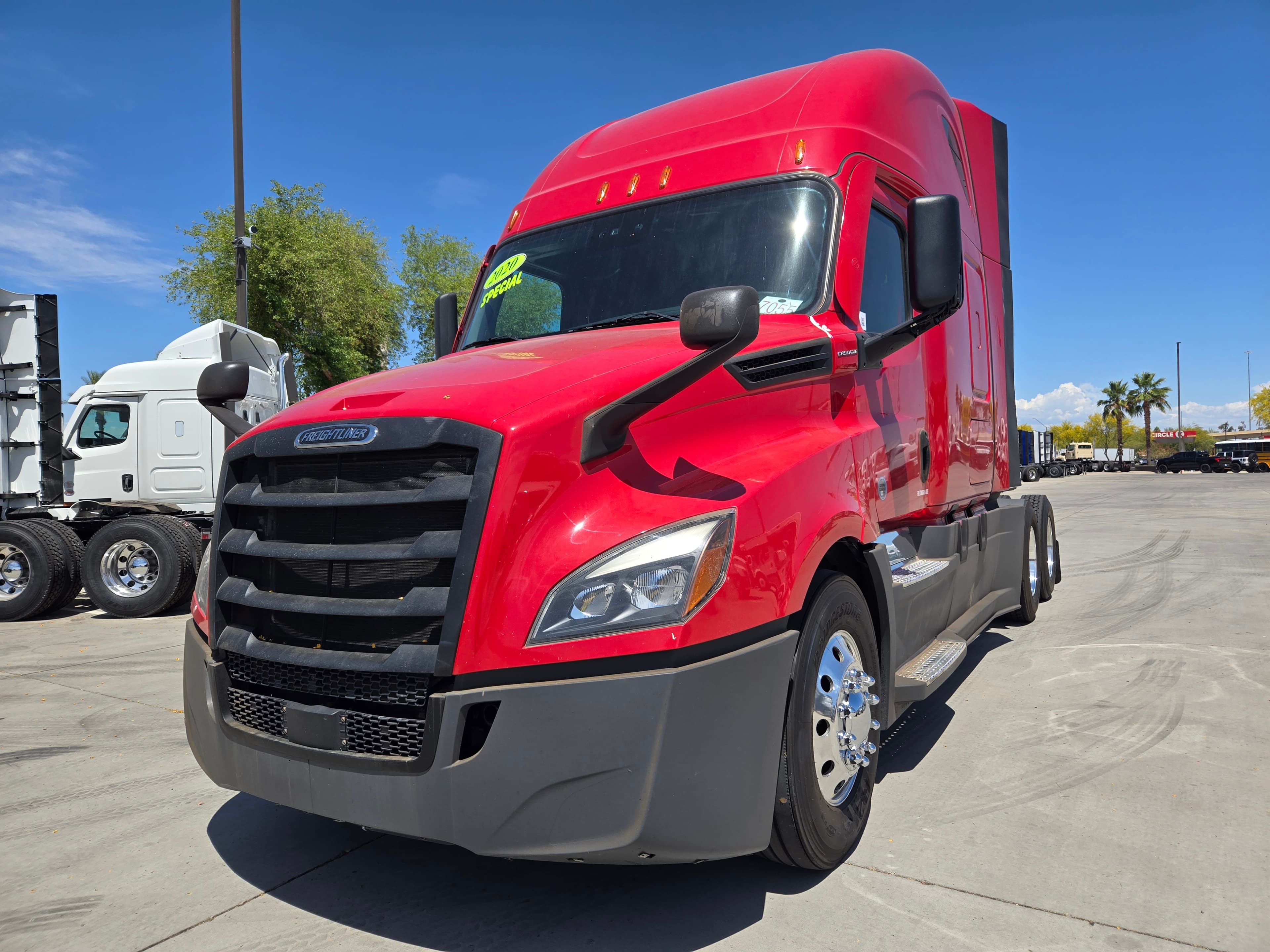 2021 FREIGHTLINER CASCADIA 126SLP