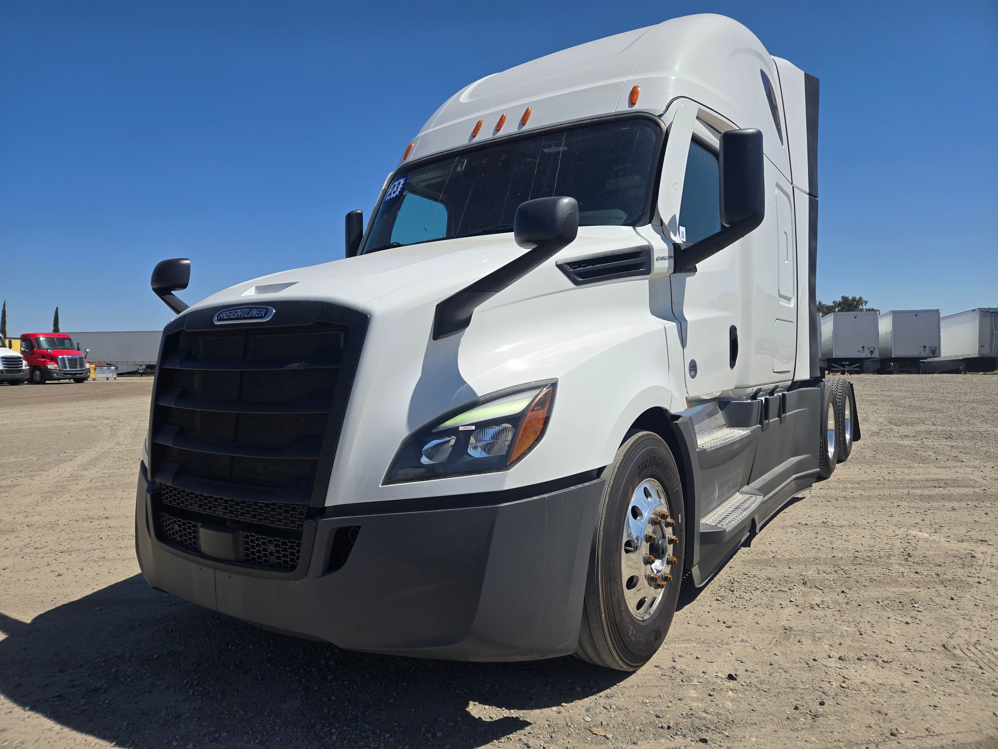 2023 FREIGHTLINER CASCADIA 126SLP