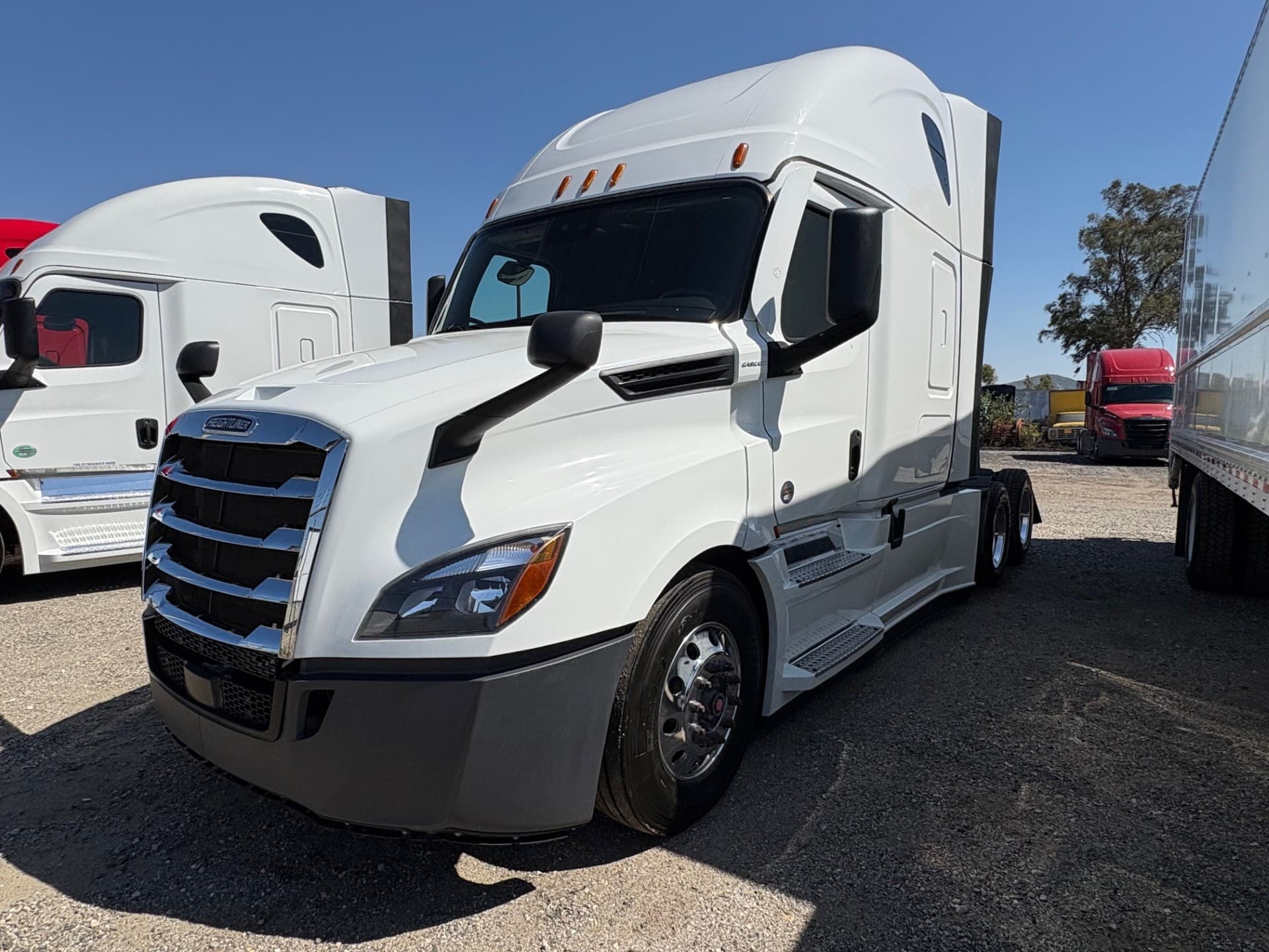 2021 FREIGHTLINER CASCADIA 126SLP