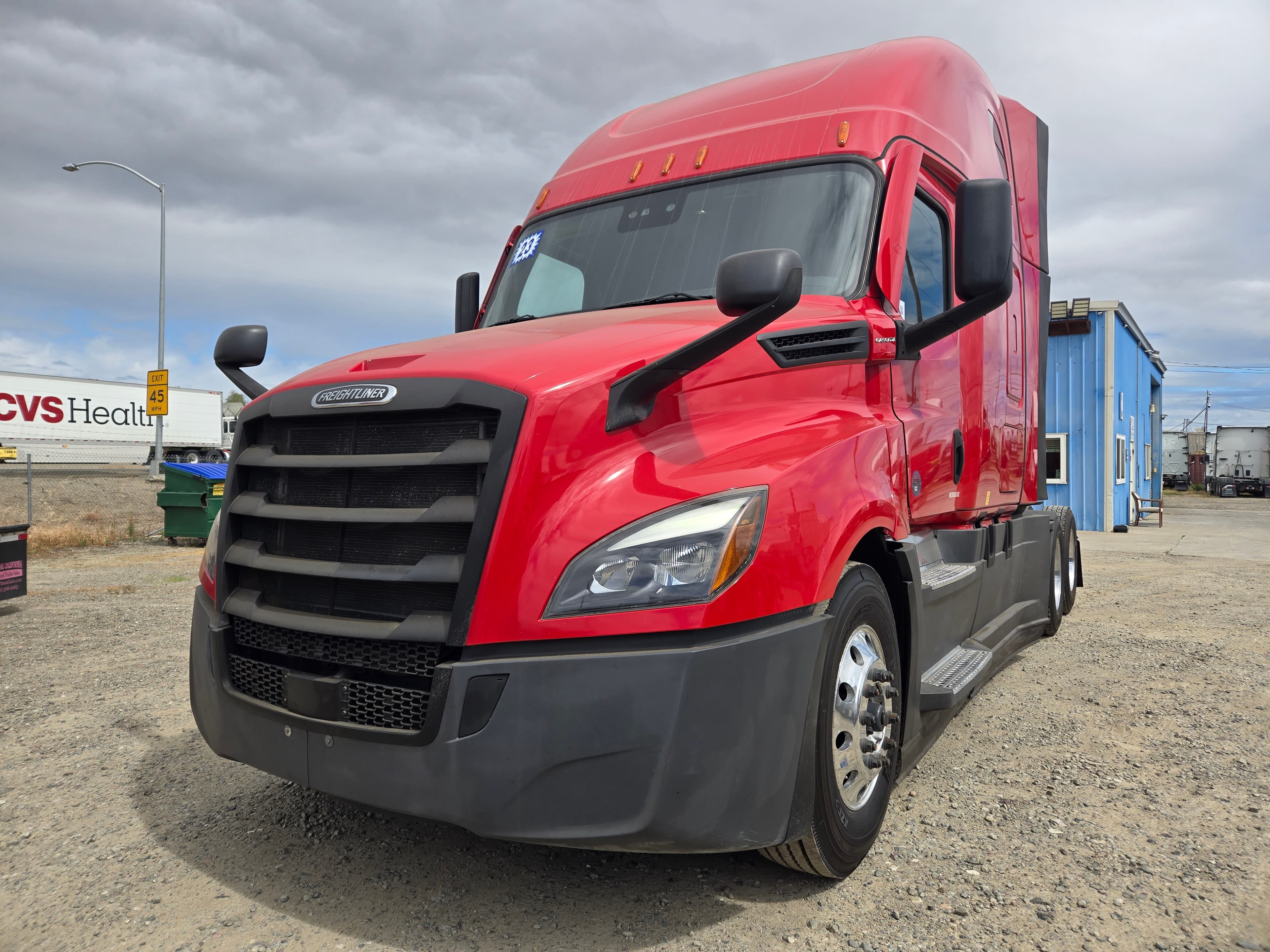 2023 FREIGHTLINER CASCADIA 126SLP