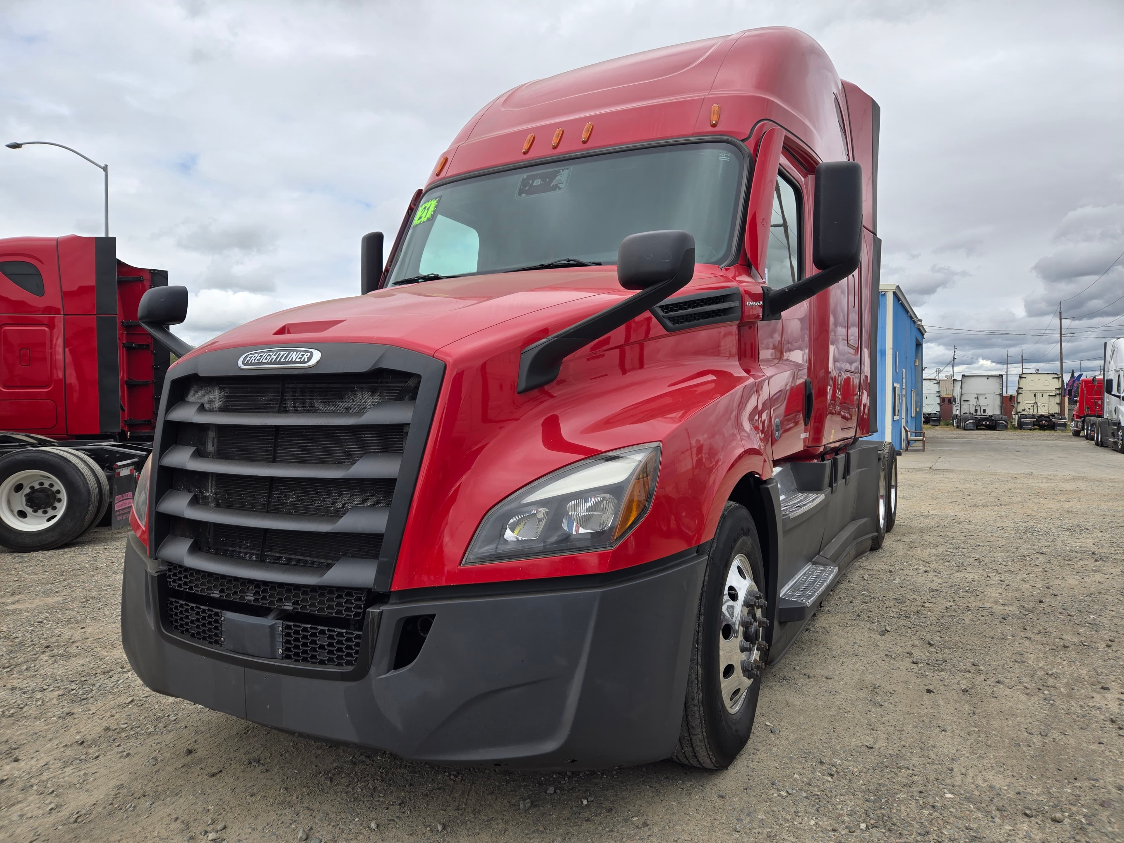 2021 FREIGHTLINER CASCADIA 126SLP