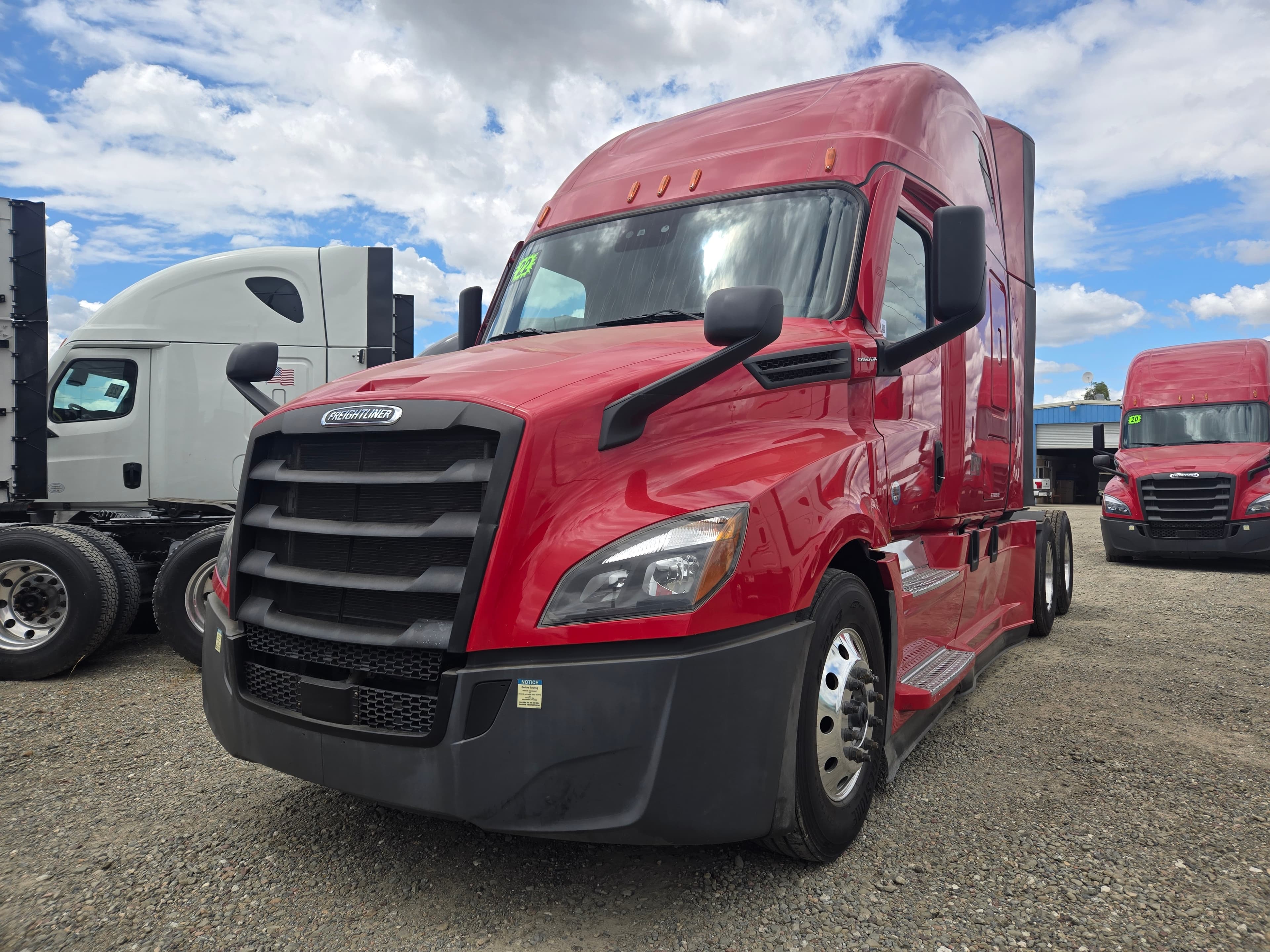 2022 FREIGHTLINER CASCADIA 126SLP