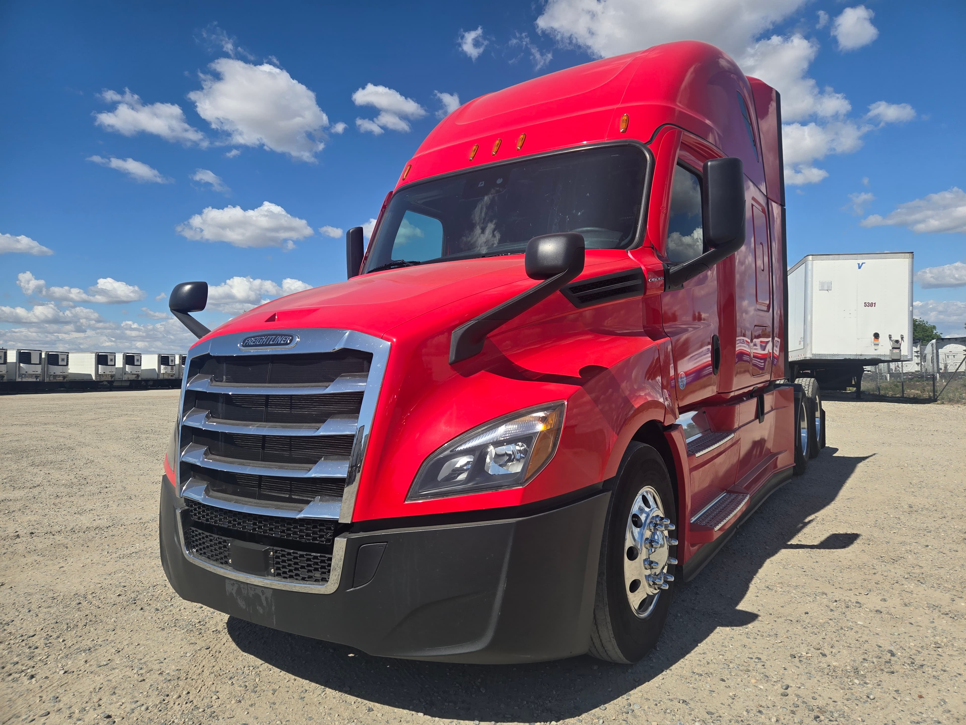 2021 FREIGHTLINER CASCADIA 126SLP