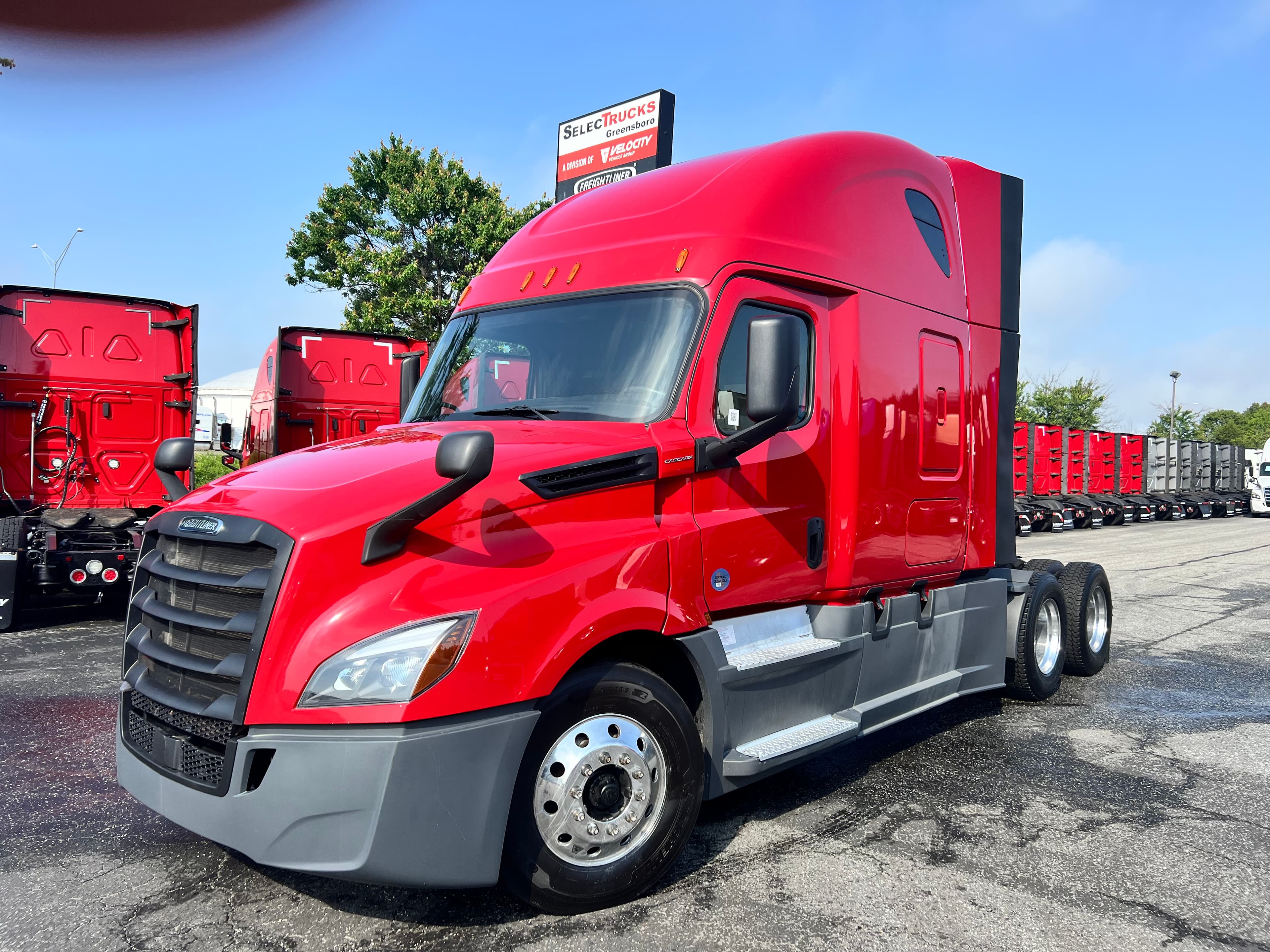2020 FREIGHTLINER CASCADIA 126SLP